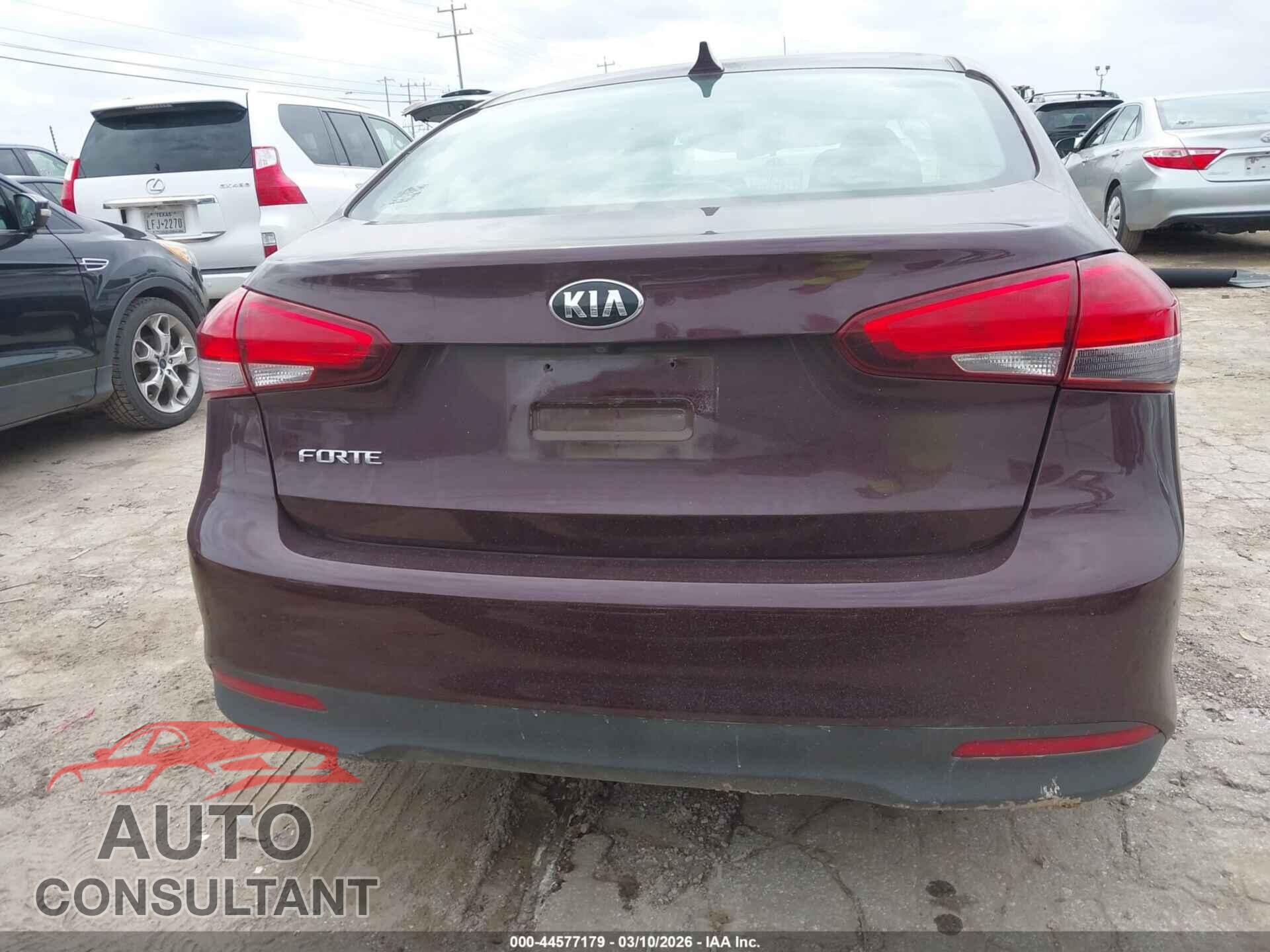 KIA FORTE 2017 - 3KPFL4A74HE123789