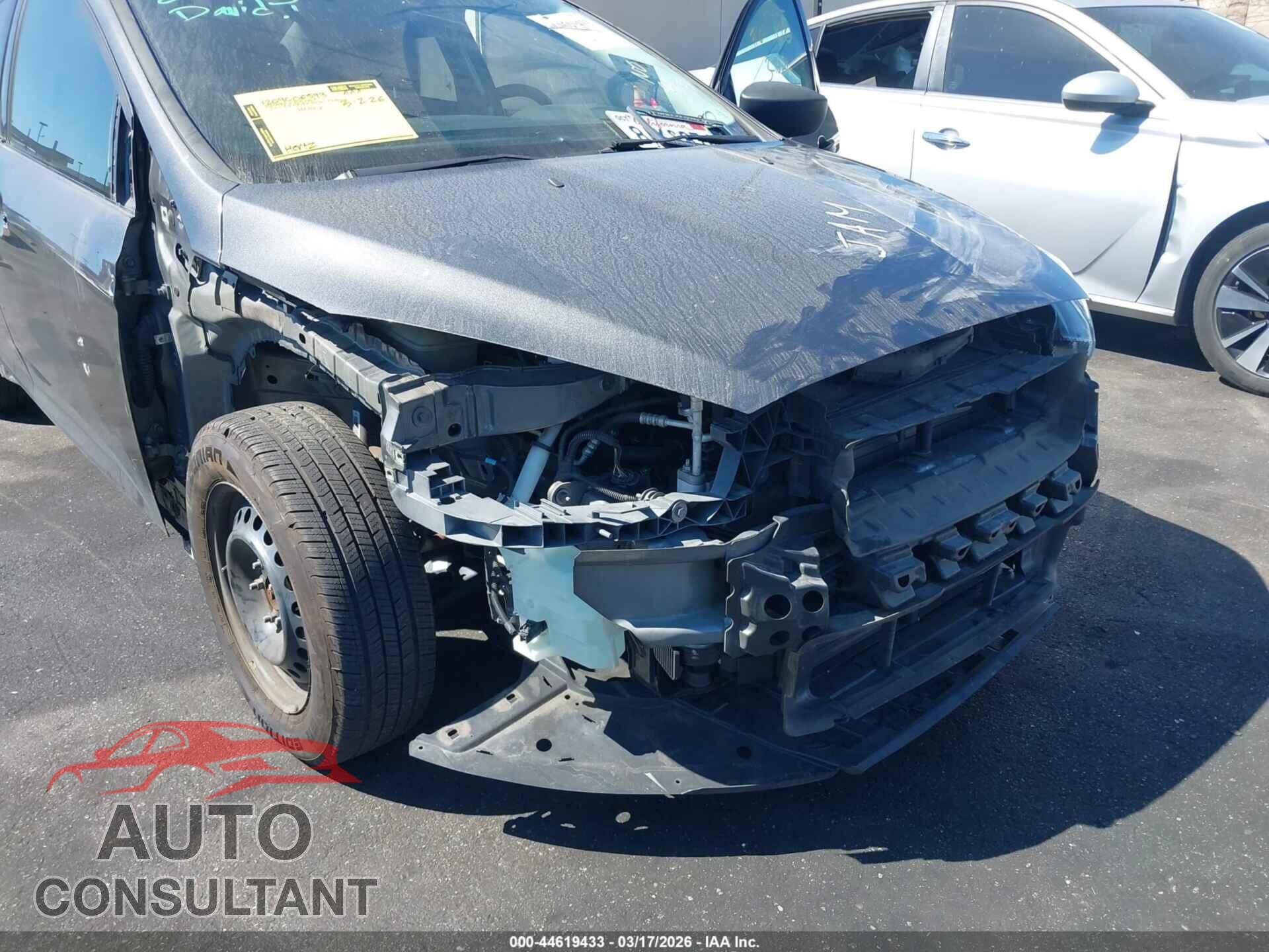 FORD FOCUS 2017 - 1FADP3E29HL343639