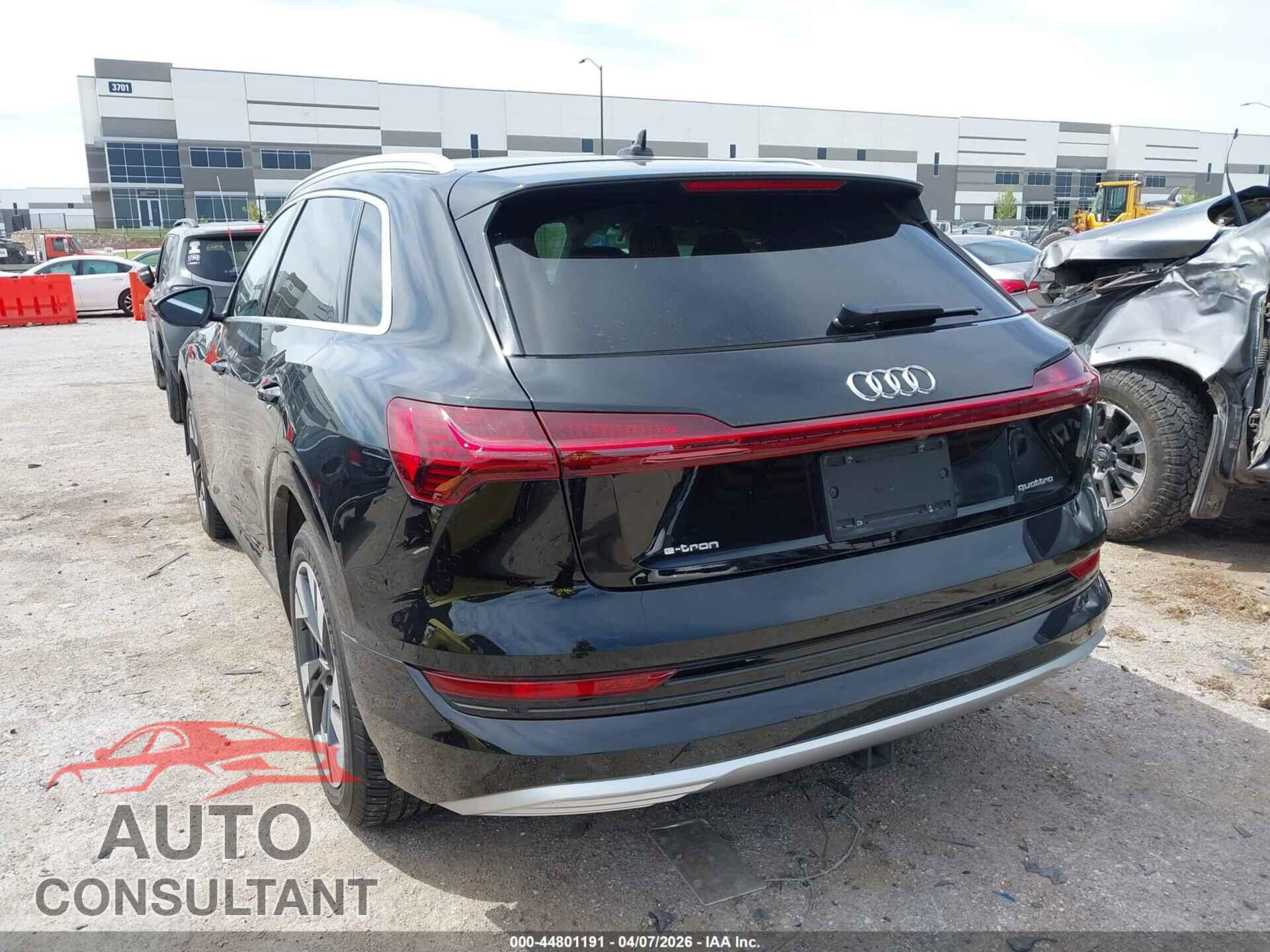 AUDI E-TRON 2021 - WA1AAAGE4MB008356