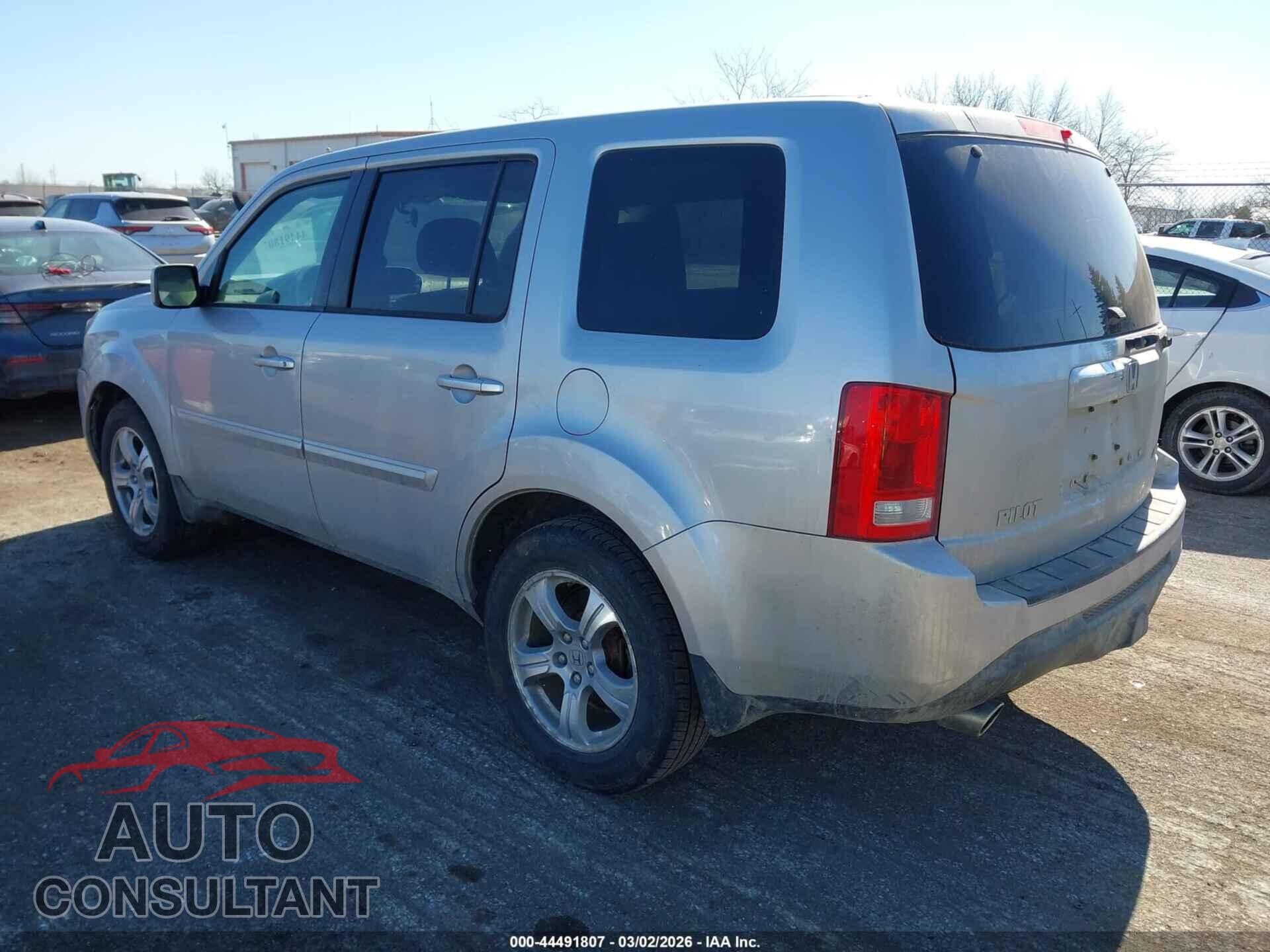HONDA PILOT 2014 - 5FNYF4H44EB024357