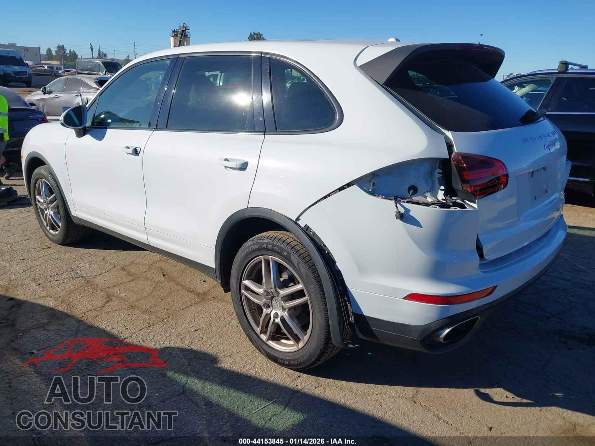 PORSCHE CAYENNE 2016 - WP1AA2A22GLA08217
