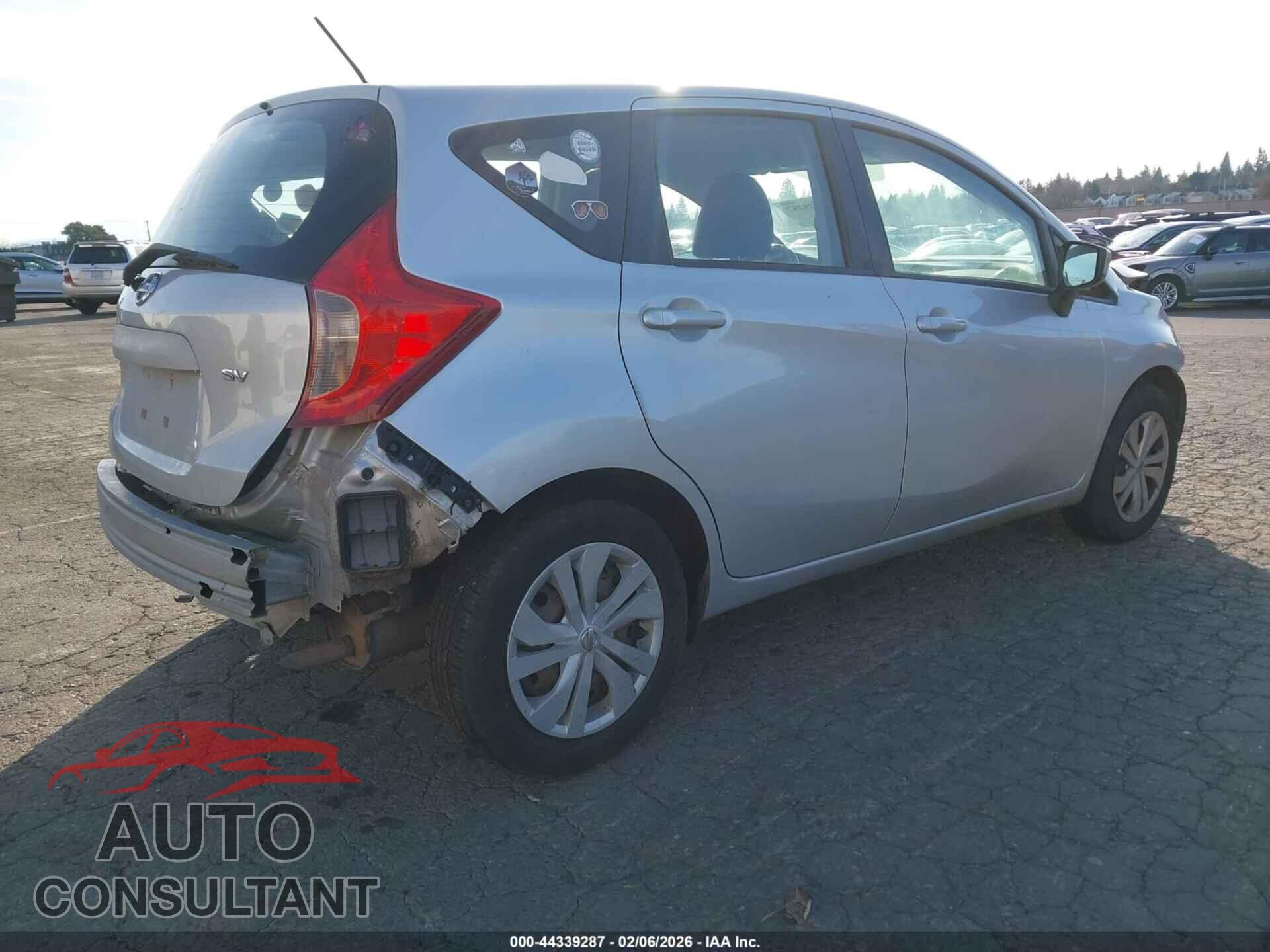 NISSAN VERSA NOTE 2018 - 3N1CE2CP7JL351935