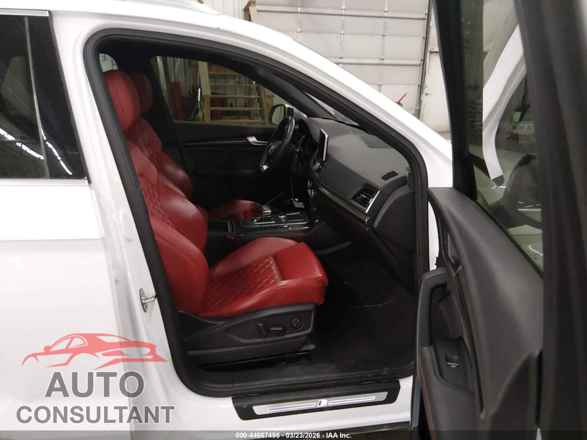 AUDI SQ5 2018 - WA1A4AFY4J2120816