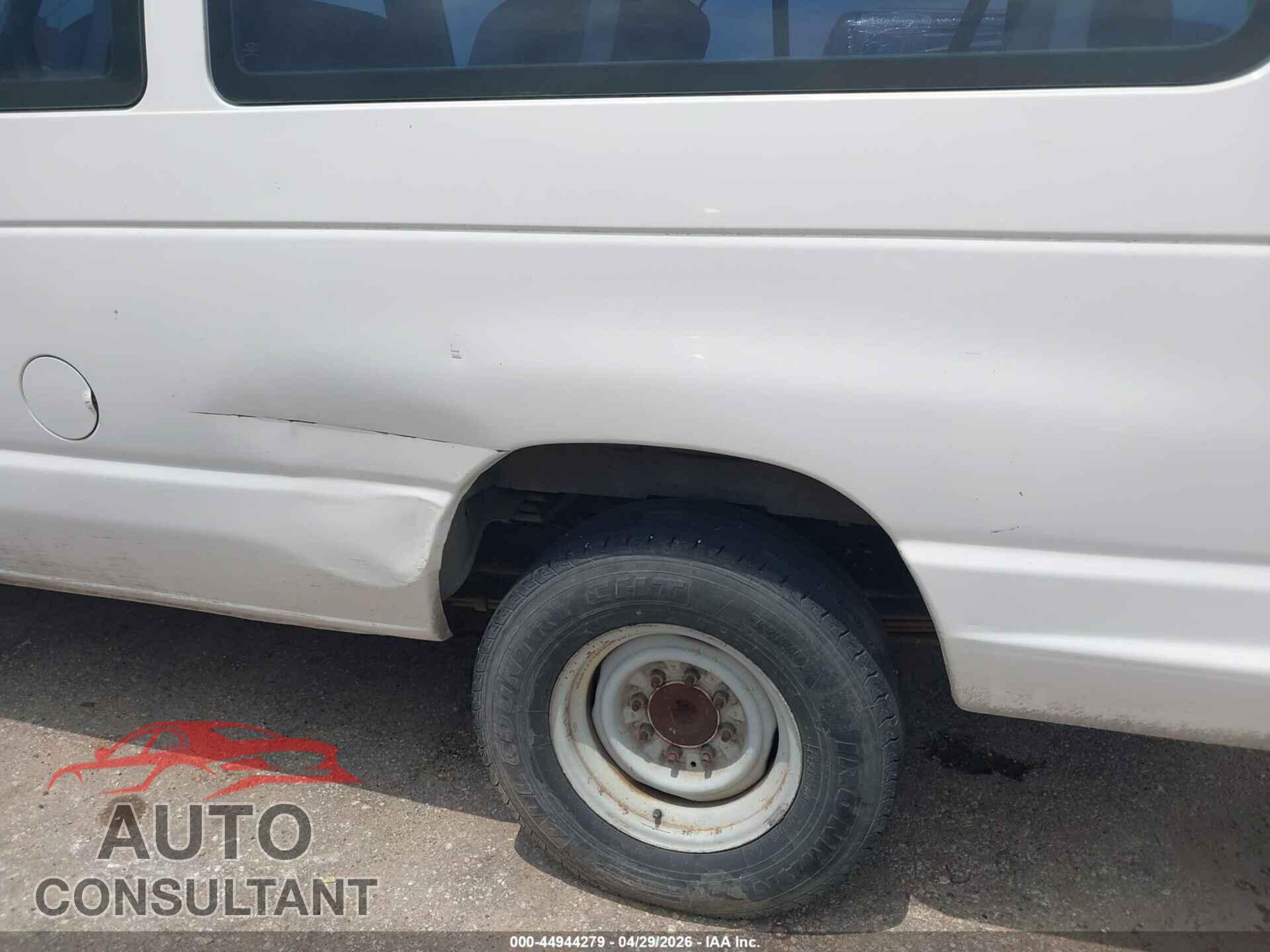 FORD E-350 SUPER DUTY 2010 - 1FBSS3BL7ADA01009