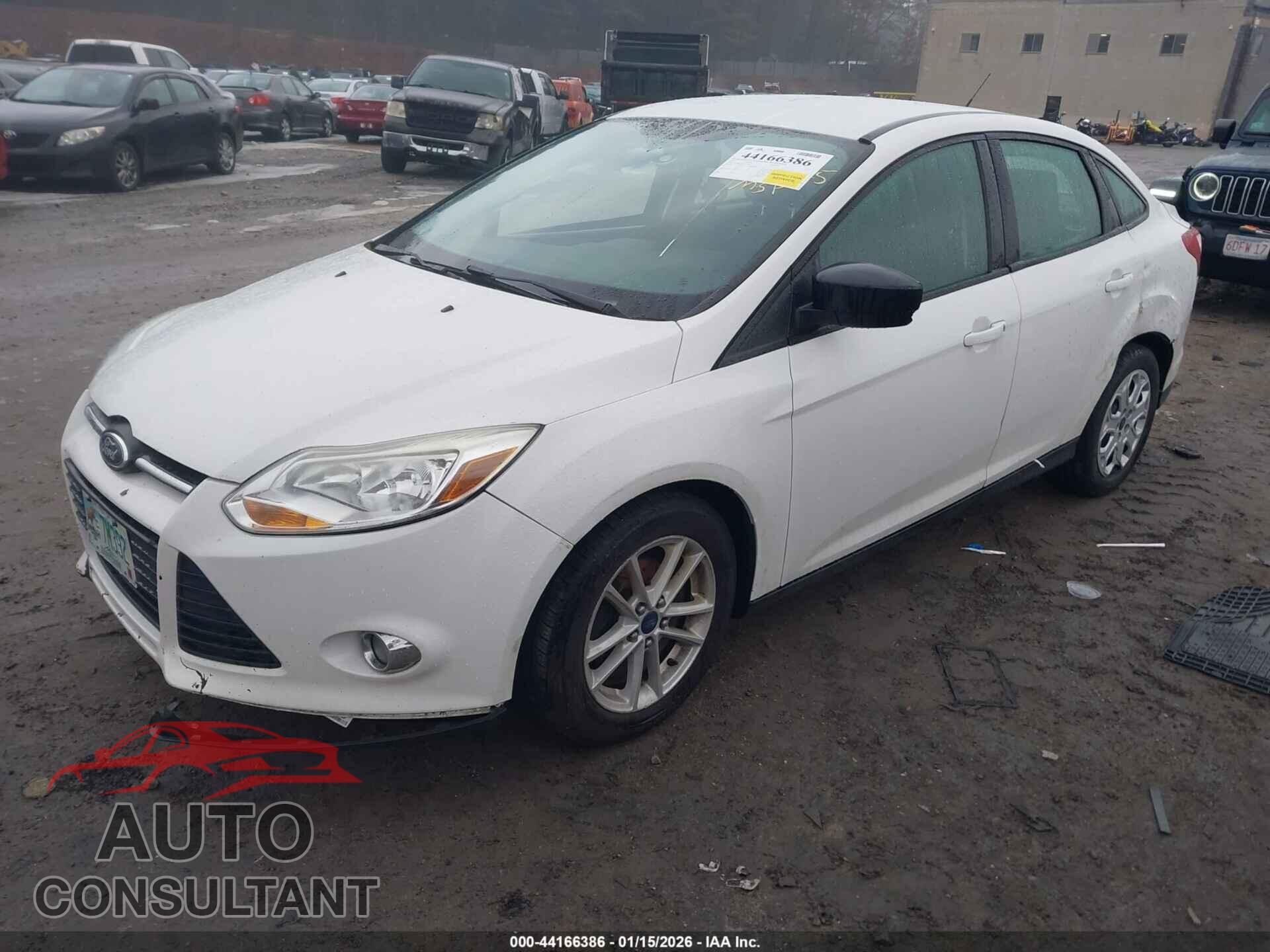 FORD FOCUS 2012 - 1FAHP3F24CL425657
