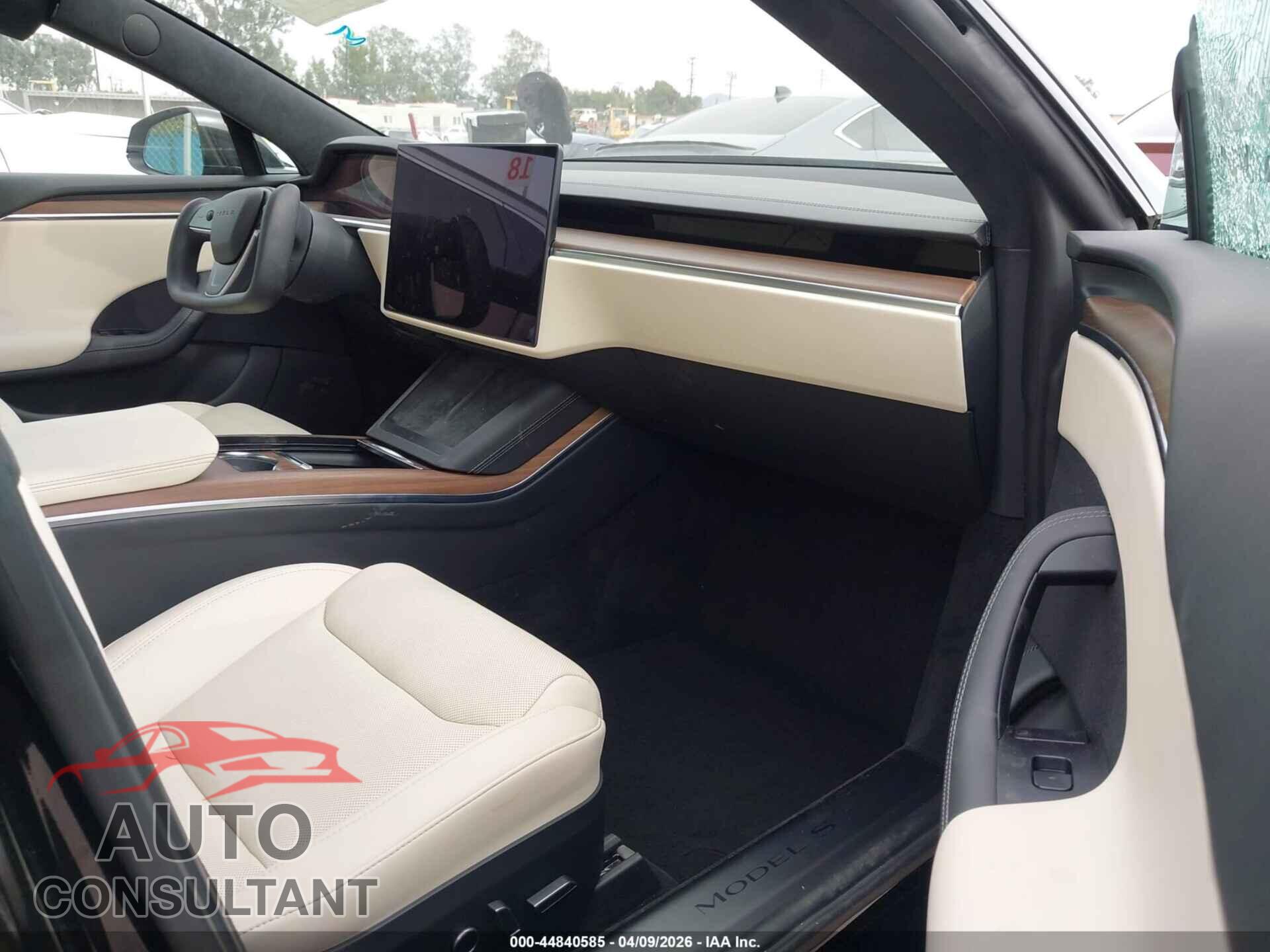 TESLA MODEL S 2023 - 5YJSA1E51PF525614