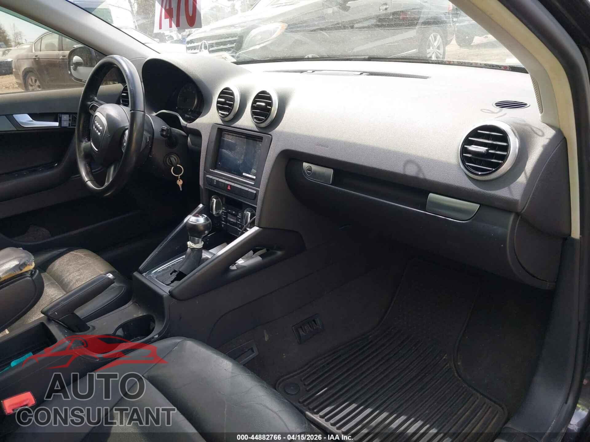 AUDI A3 2011 - WAUBJAFM3BA013664