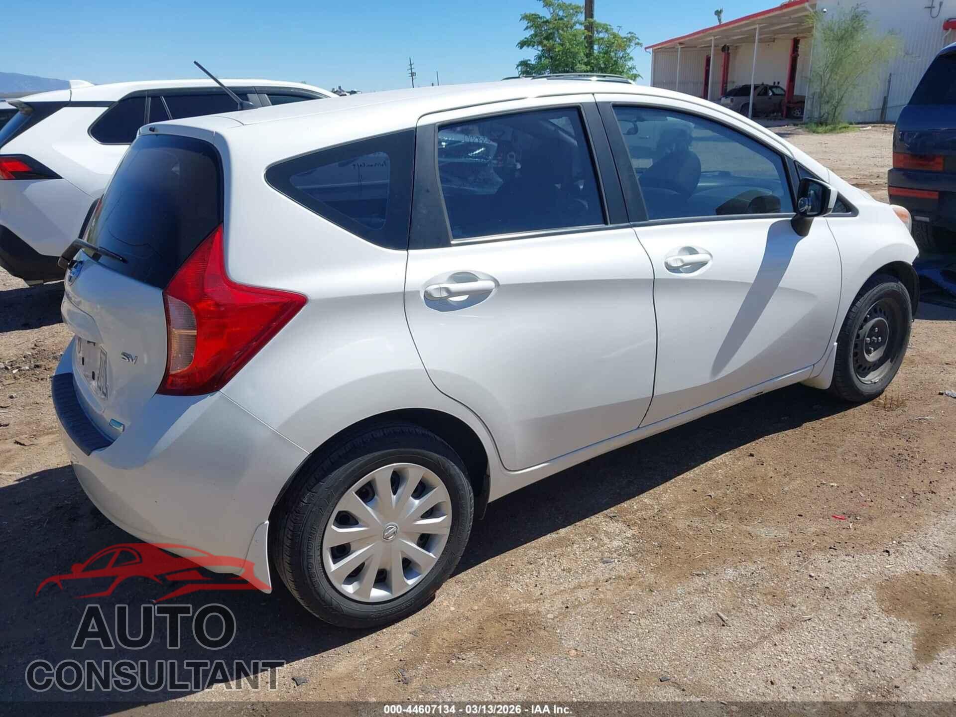 NISSAN VERSA NOTE 2015 - 3N1CE2CP2FL447897
