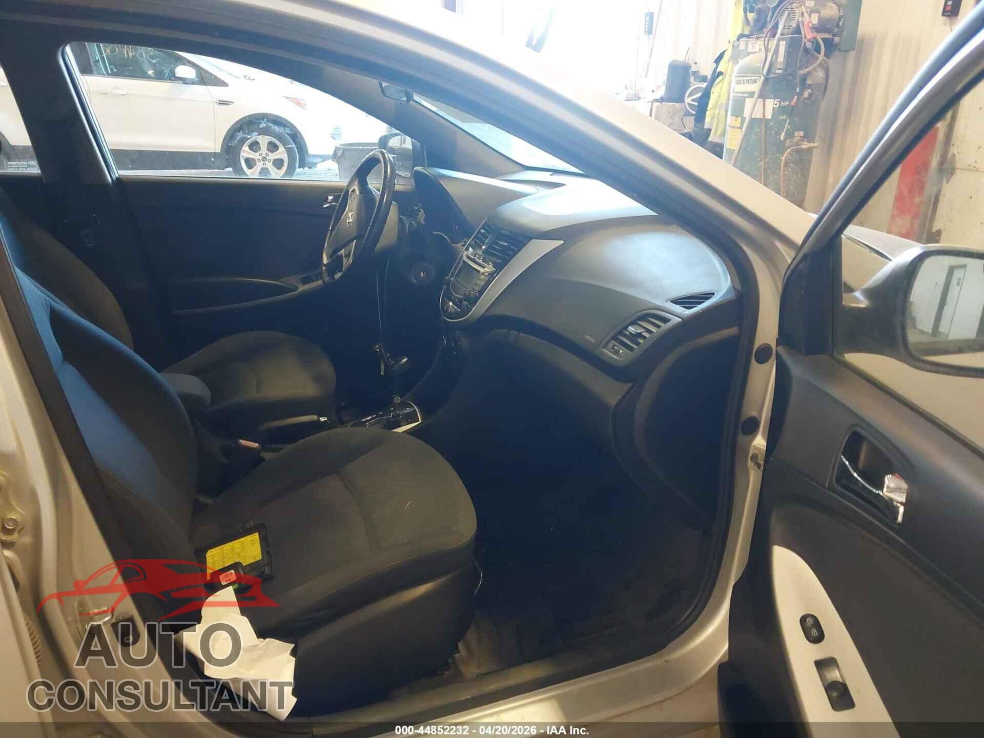 HYUNDAI ACCENT 2012 - KMHCU5AE1CU030304