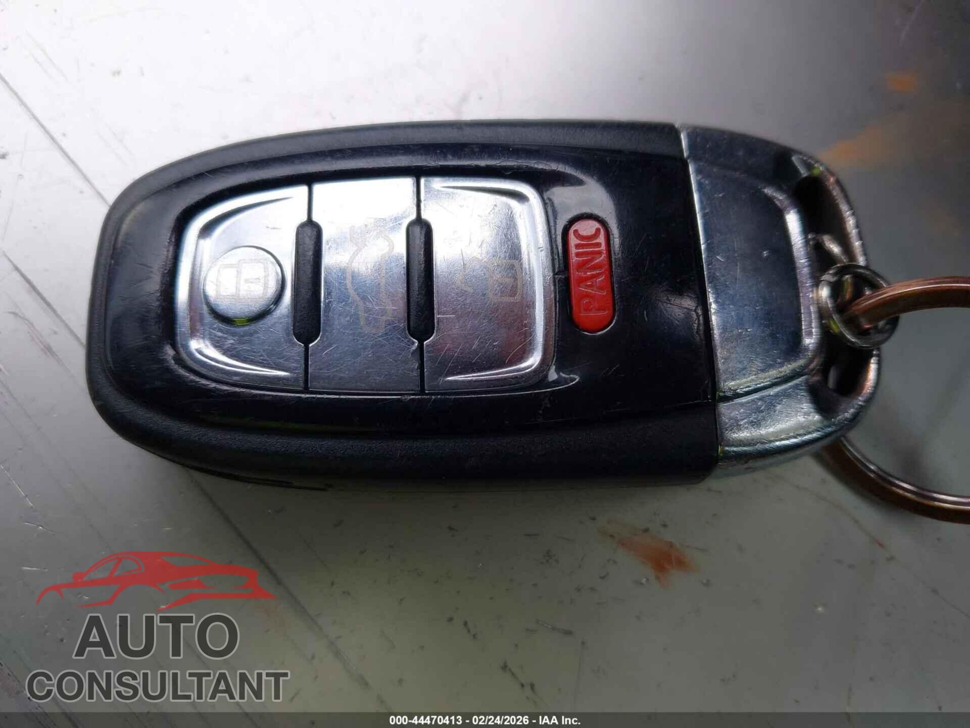 AUDI A4 2013 - WAUEFAFL3DN009826