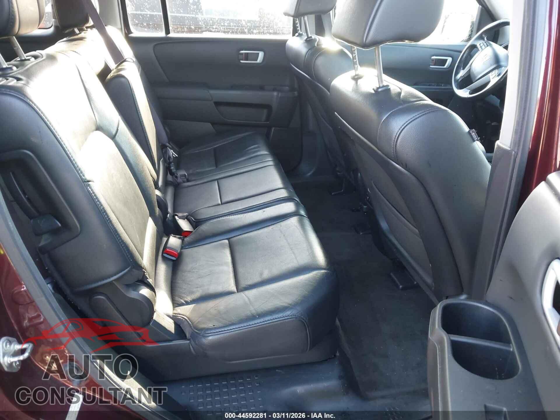 HONDA PILOT 2013 - 5FNYF3H62DB003761