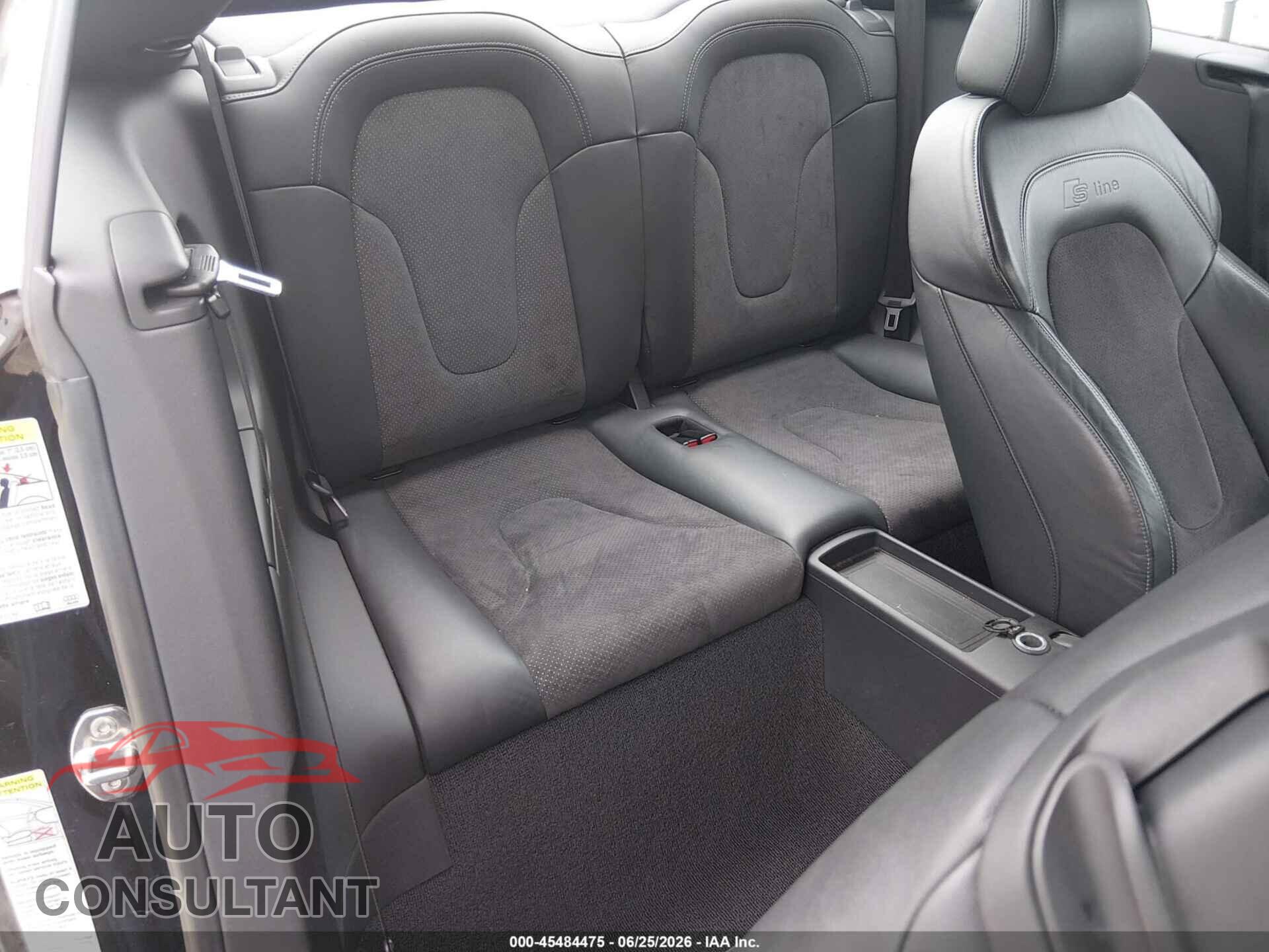 AUDI TT 2011 - TRUBFAFK0B1013940