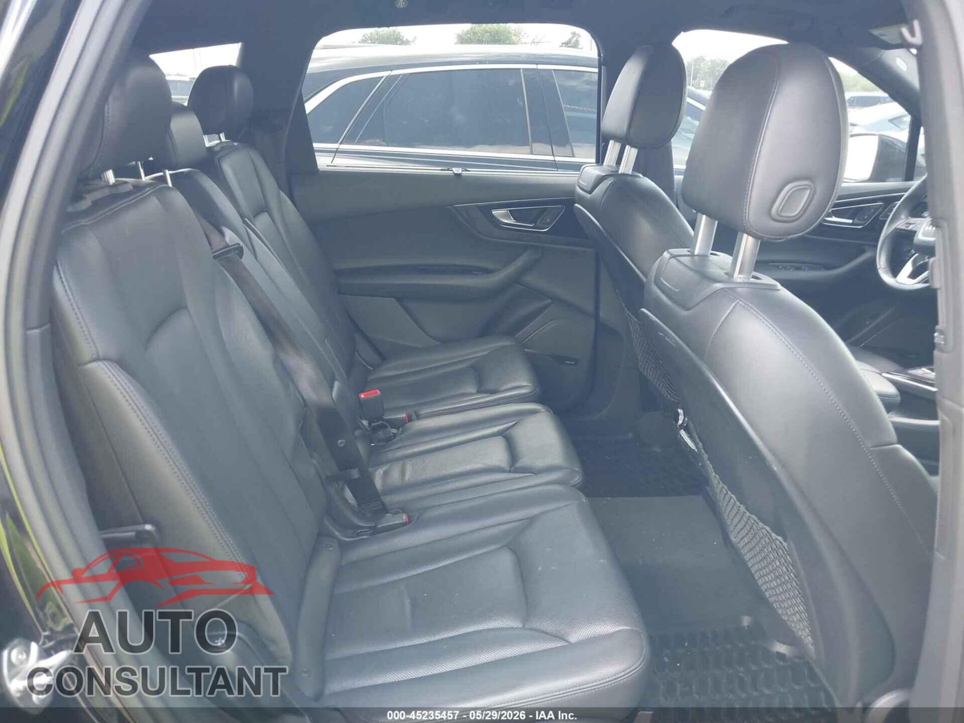 AUDI Q7 2018 - WA1VAAF71JD044767