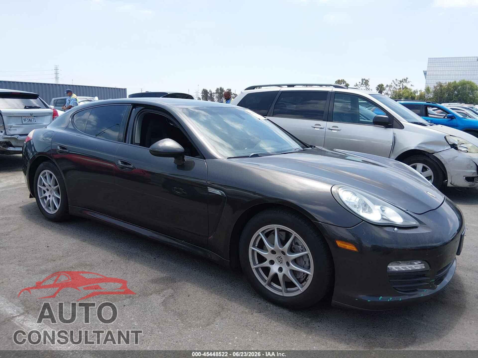 PORSCHE PANAMERA 2013 - WP0AA2A73DL011572