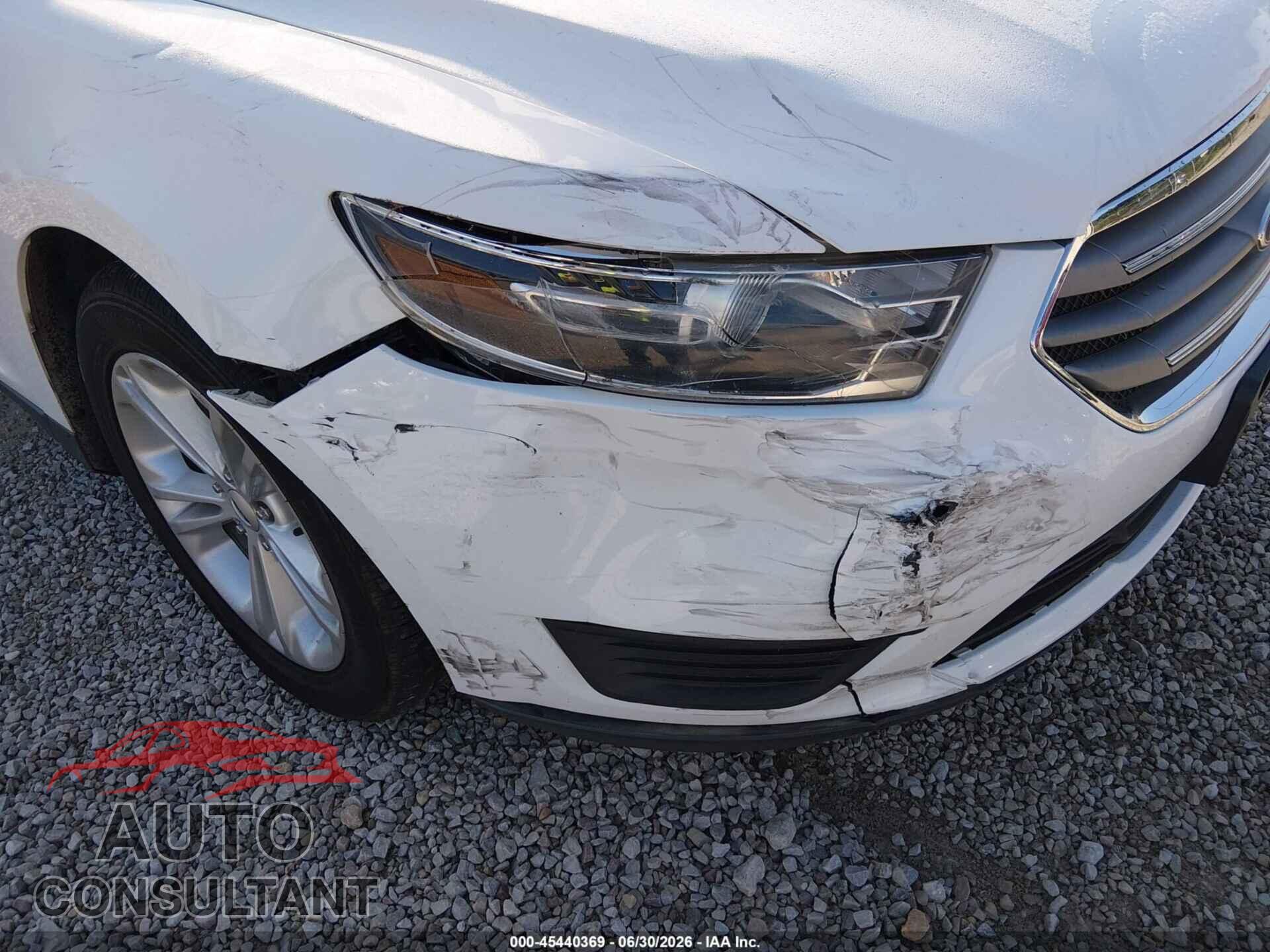 FORD TAURUS 2017 - 1FAHP2D80HG122859