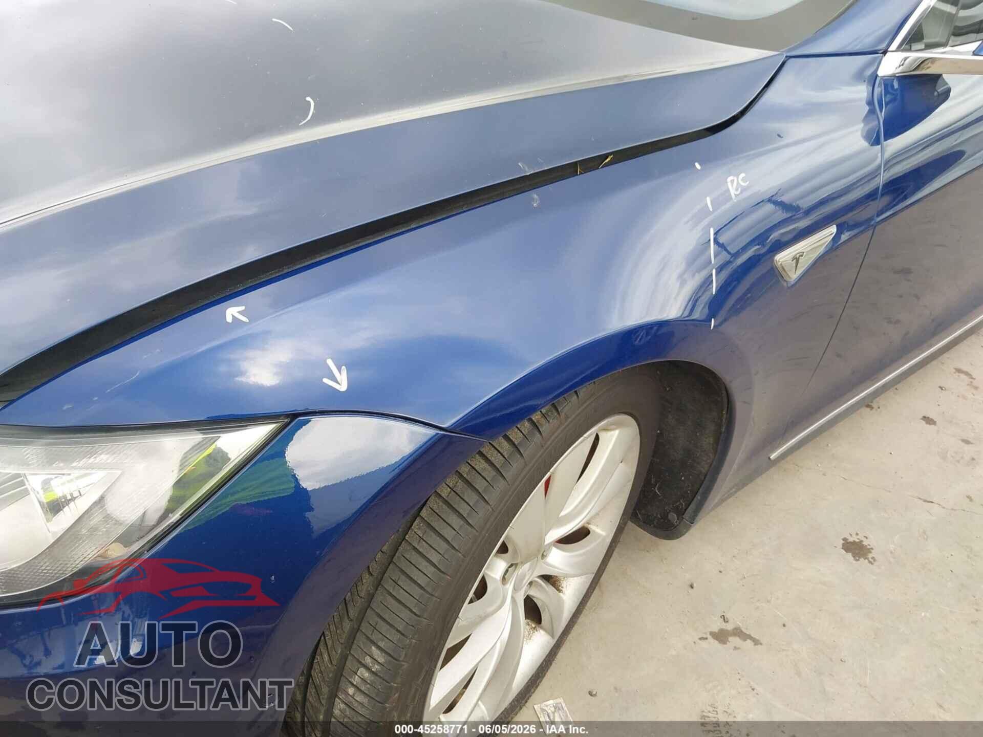 TESLA MODEL S 2016 - 5YJSA1E4XGF136901