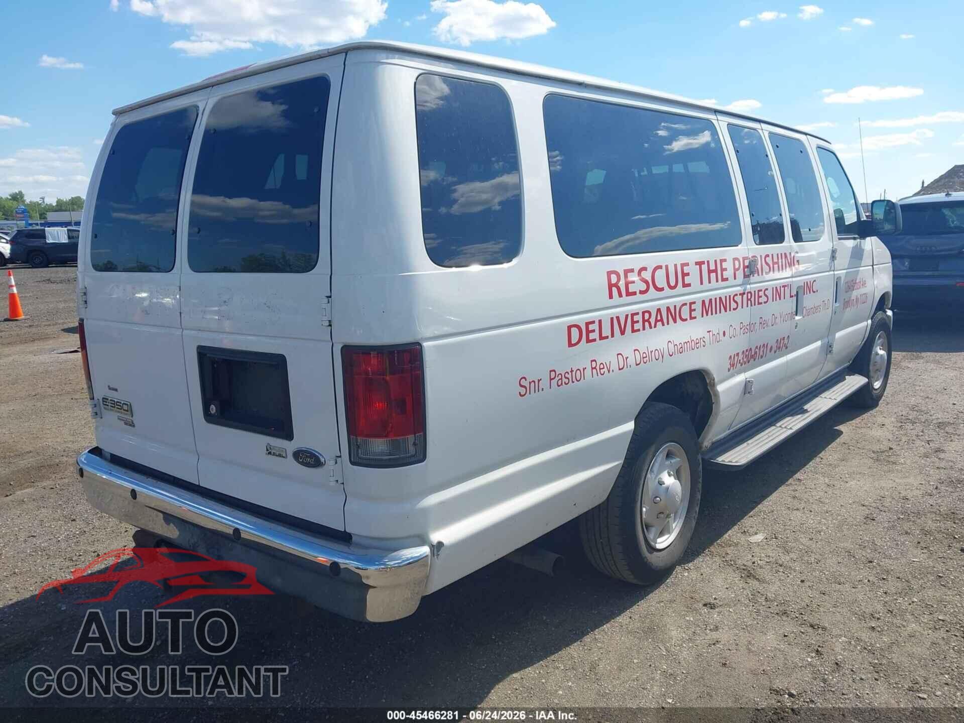 FORD E-350 SUPER DUTY 2011 - 1FBSS3BL9BDB20147