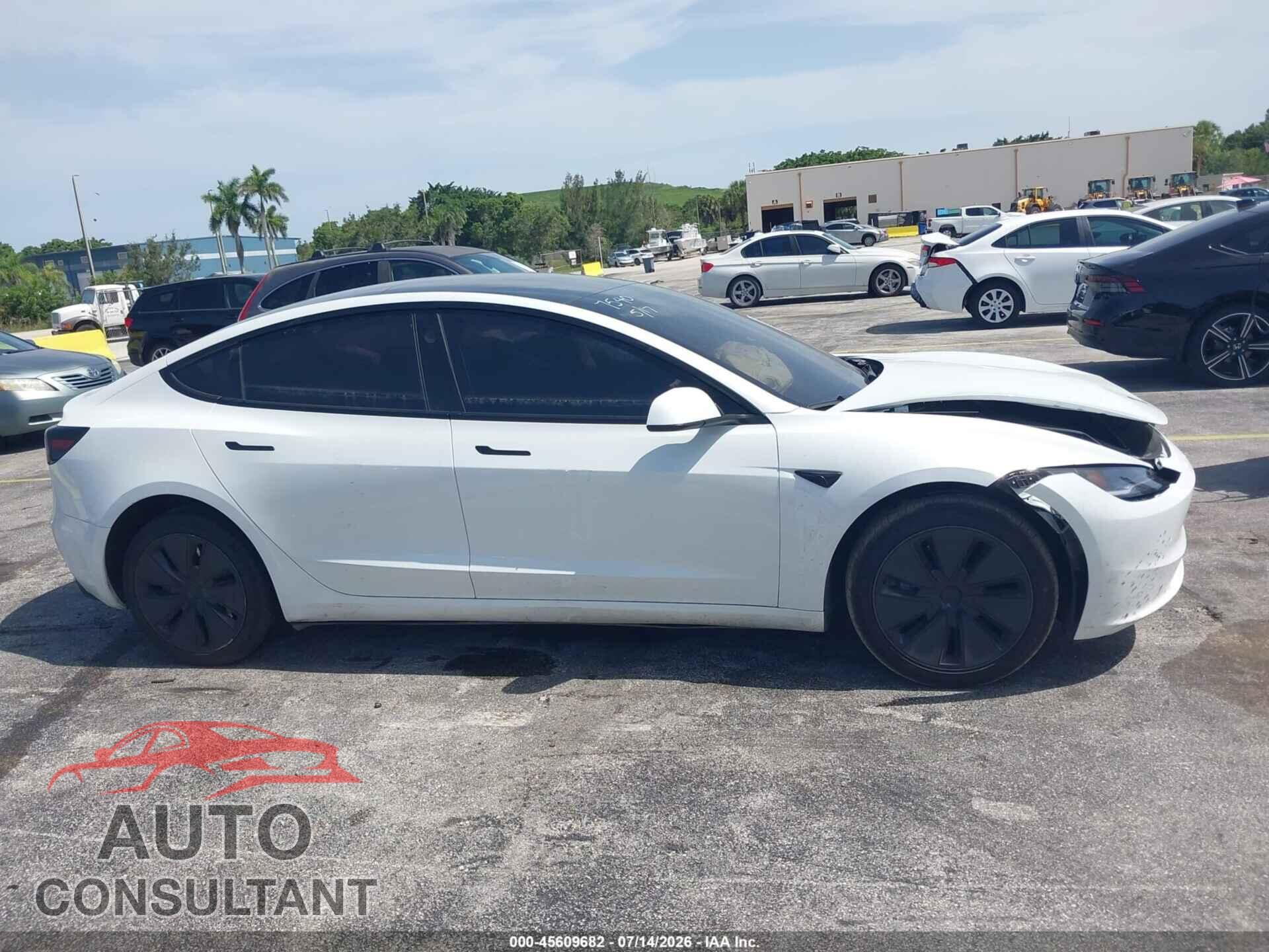 TESLA MODEL 3 2026 - 5YJ3E1EA3TF147540