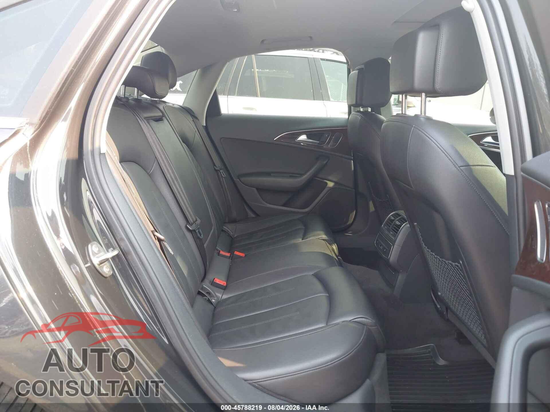 AUDI A6 2013 - WAUGFAFC8DN051207