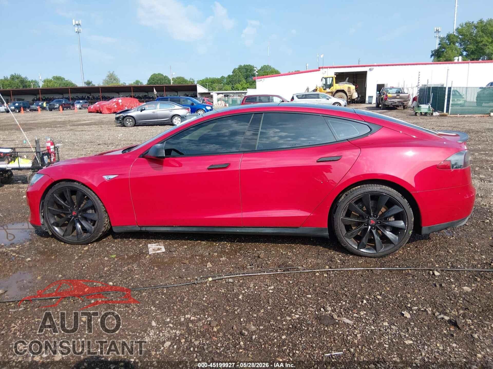 TESLA MODEL S 2013 - 5YJSA1DP4DFP24087