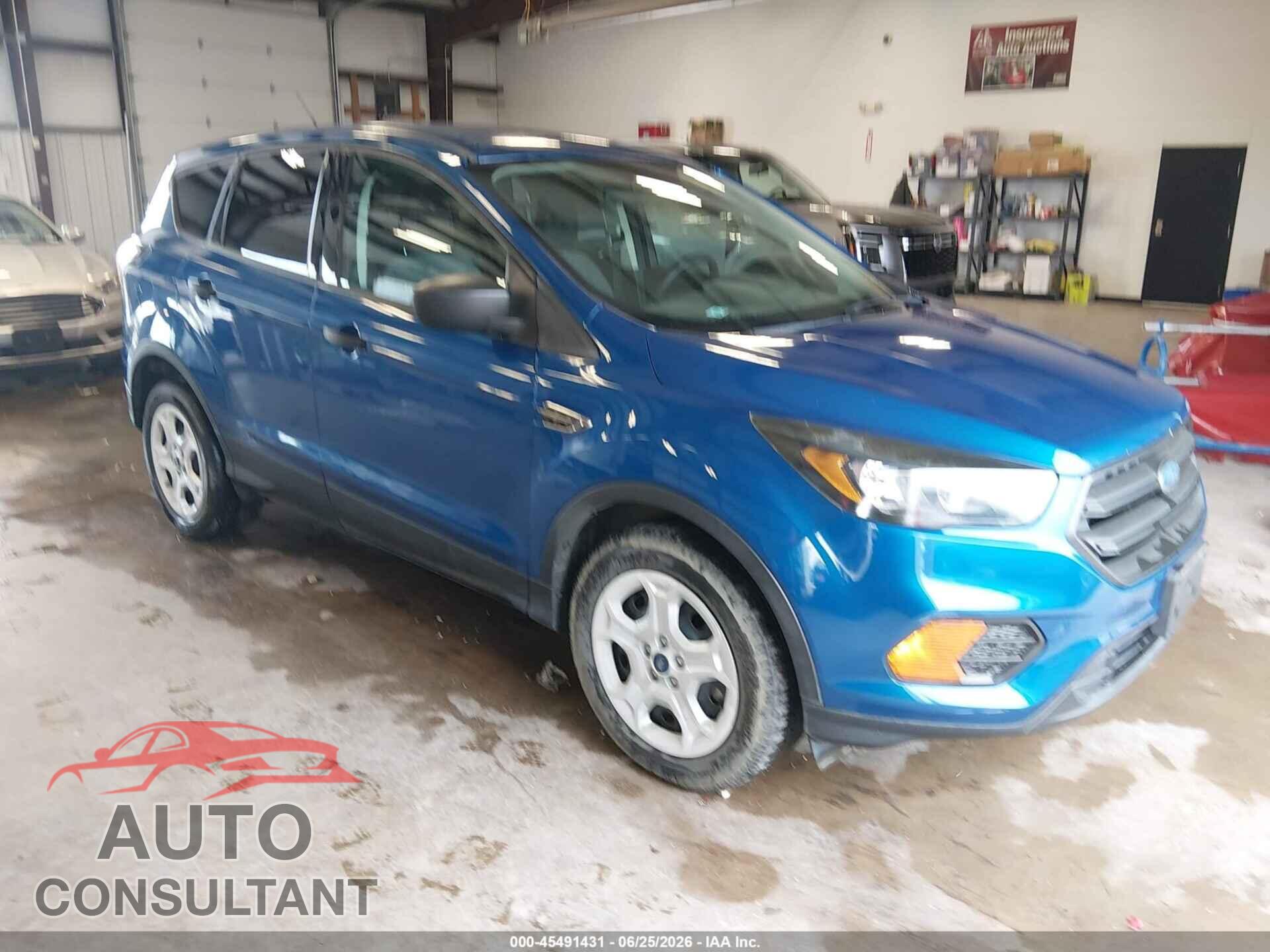 FORD ESCAPE 2018 - 1FMCU0F76JUD31029