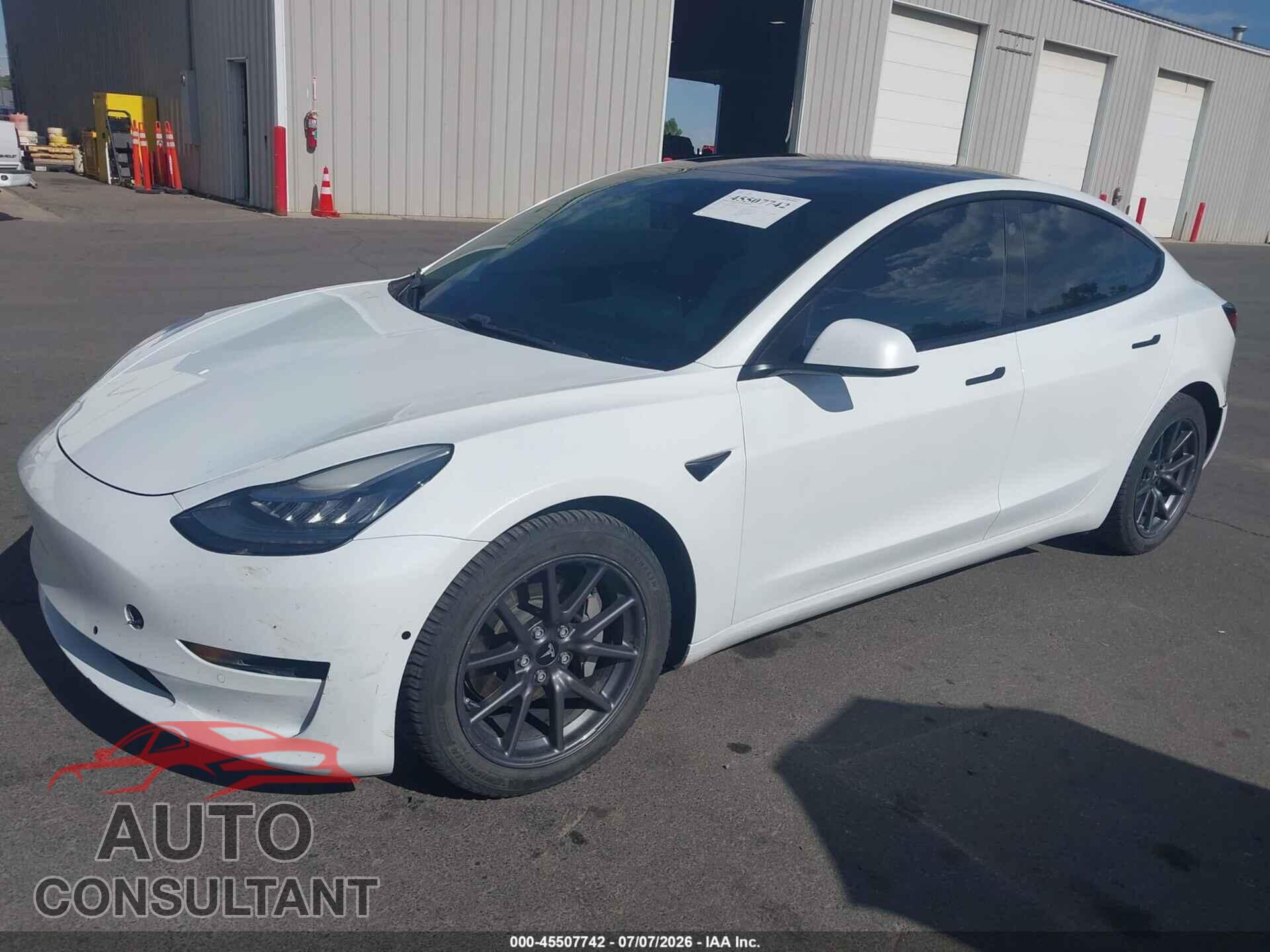 TESLA MODEL 3 2018 - 5YJ3E1EB9JF100065