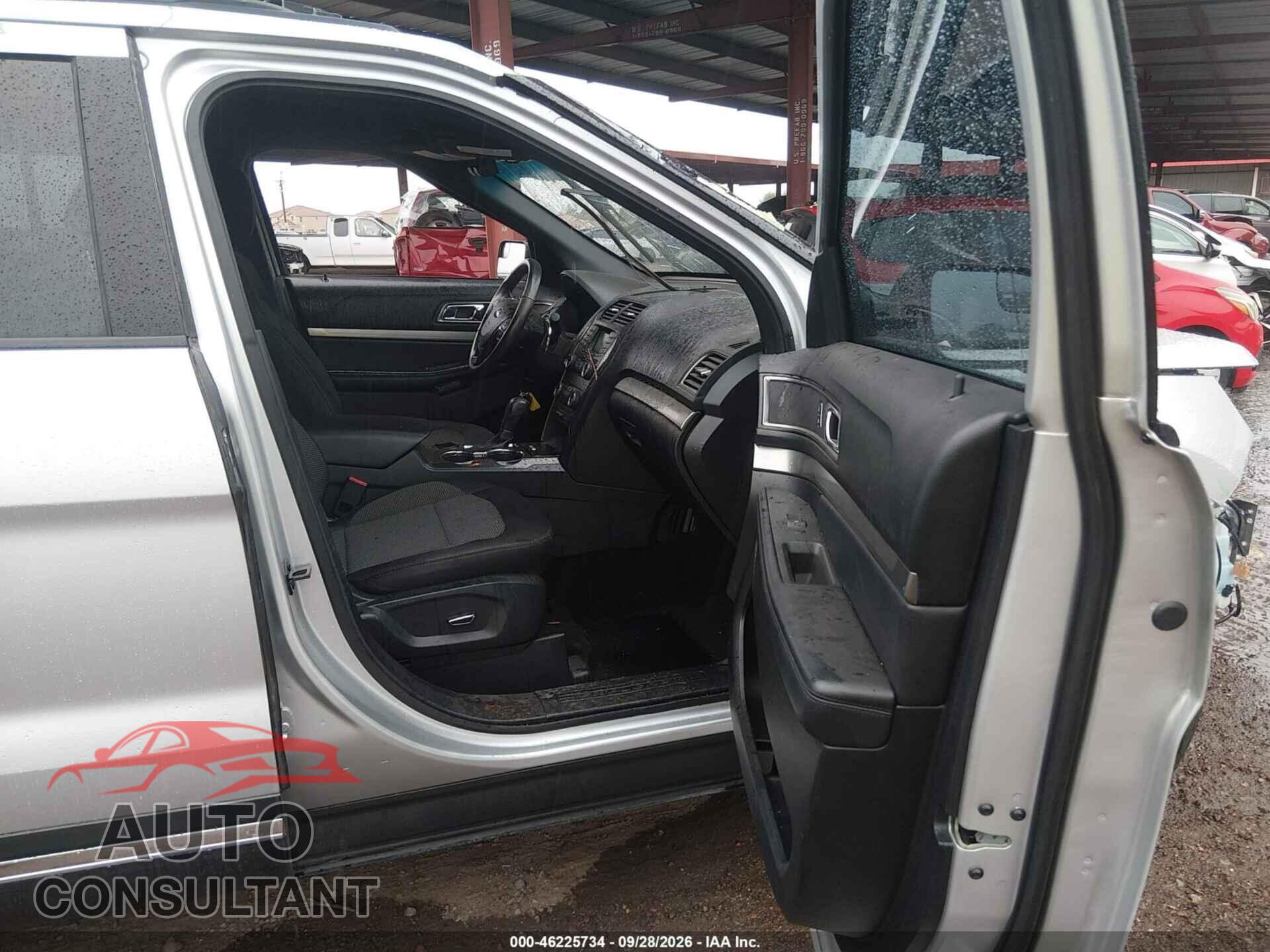 FORD EXPLORER 2018 - 1FM5K7D82JGB44419