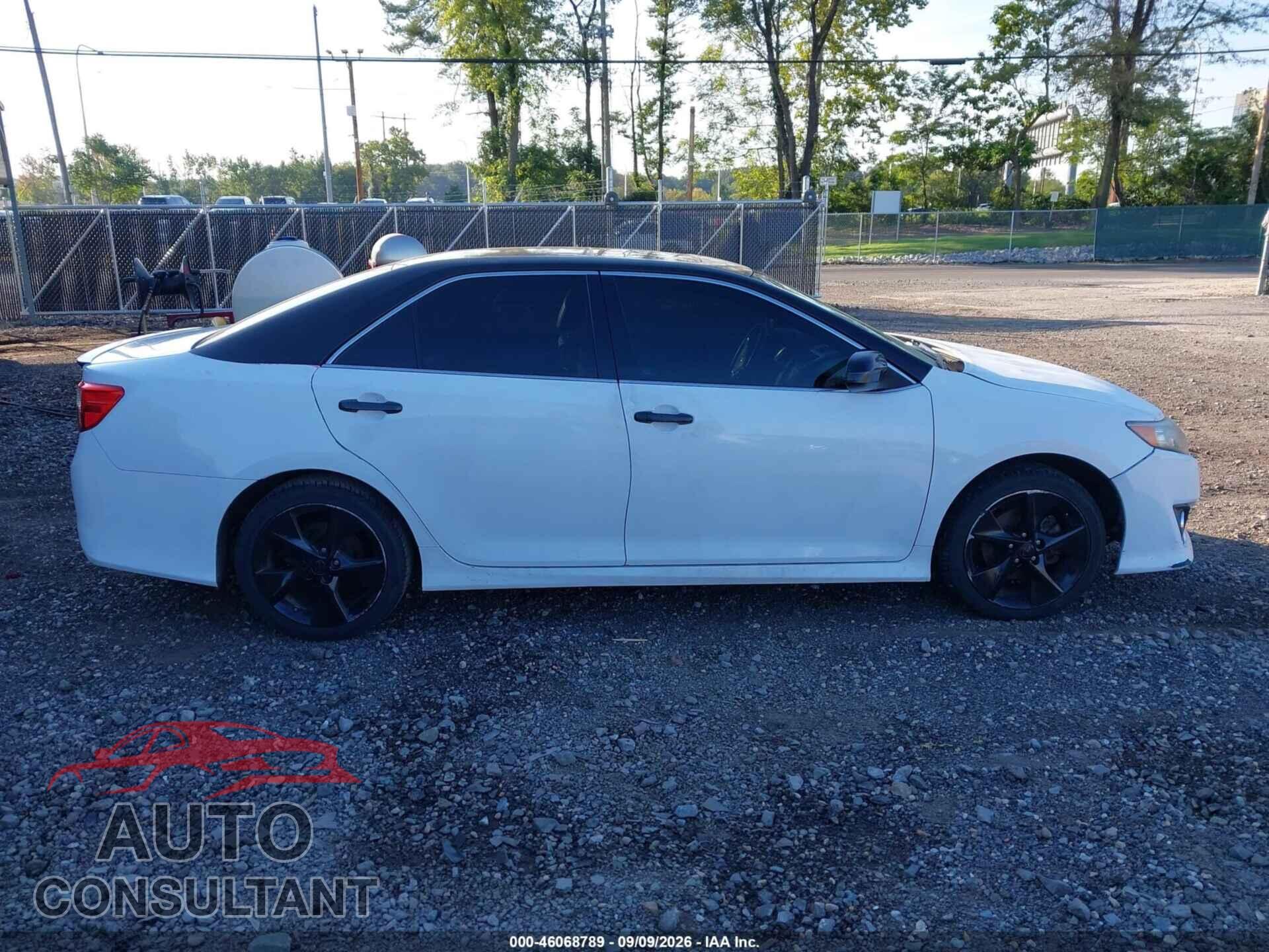 TOYOTA CAMRY 2014 - 4T1BF1FK2EU347329