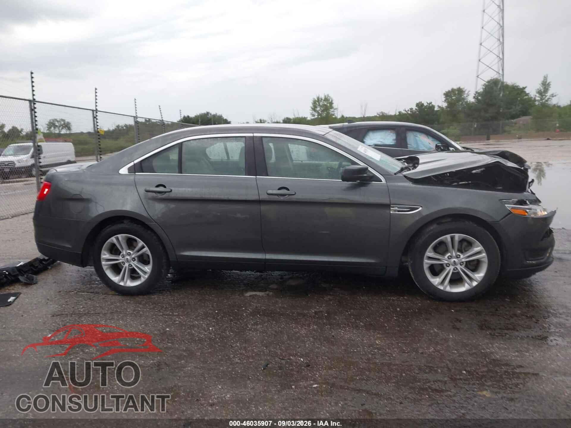 FORD TAURUS 2018 - 1FAHP2D80JG103394