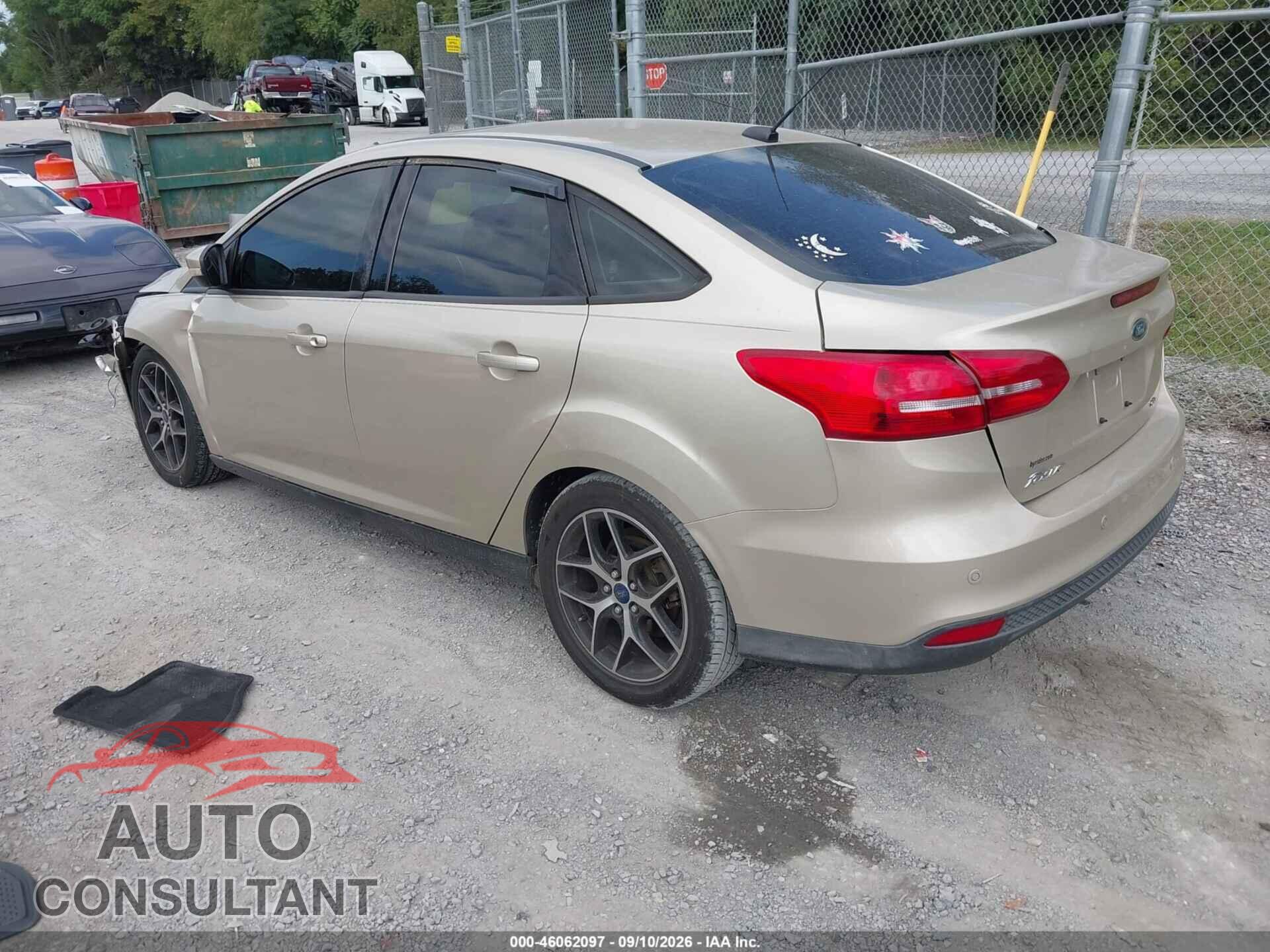 FORD FOCUS 2017 - 1FADP3H28HL323233