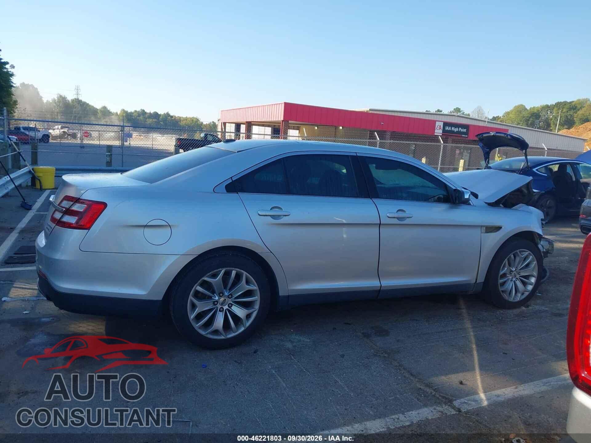 FORD TAURUS 2017 - 1FAHP2F80HG108389