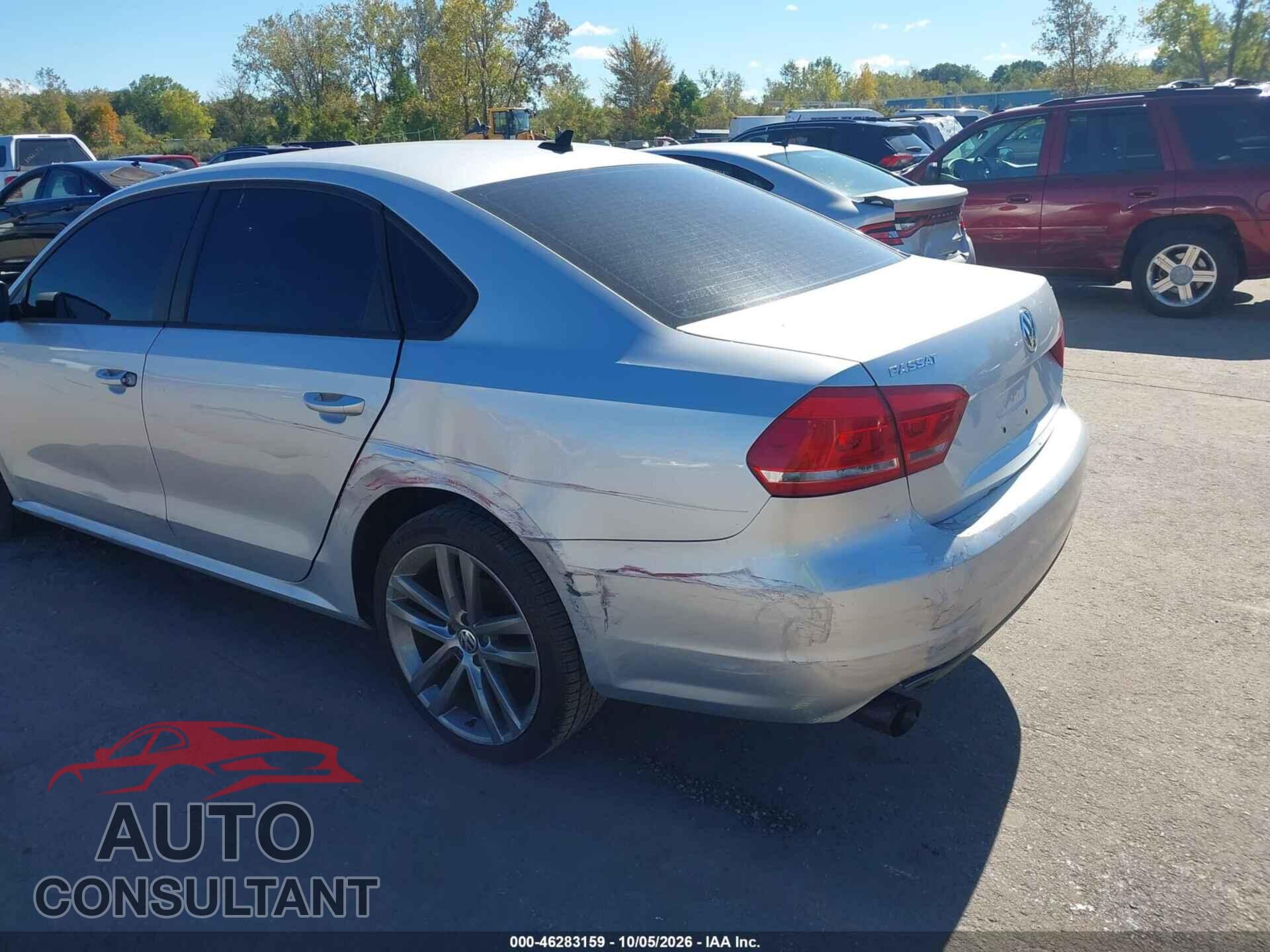VOLKSWAGEN PASSAT 2015 - 1VWAT7A31FC023322
