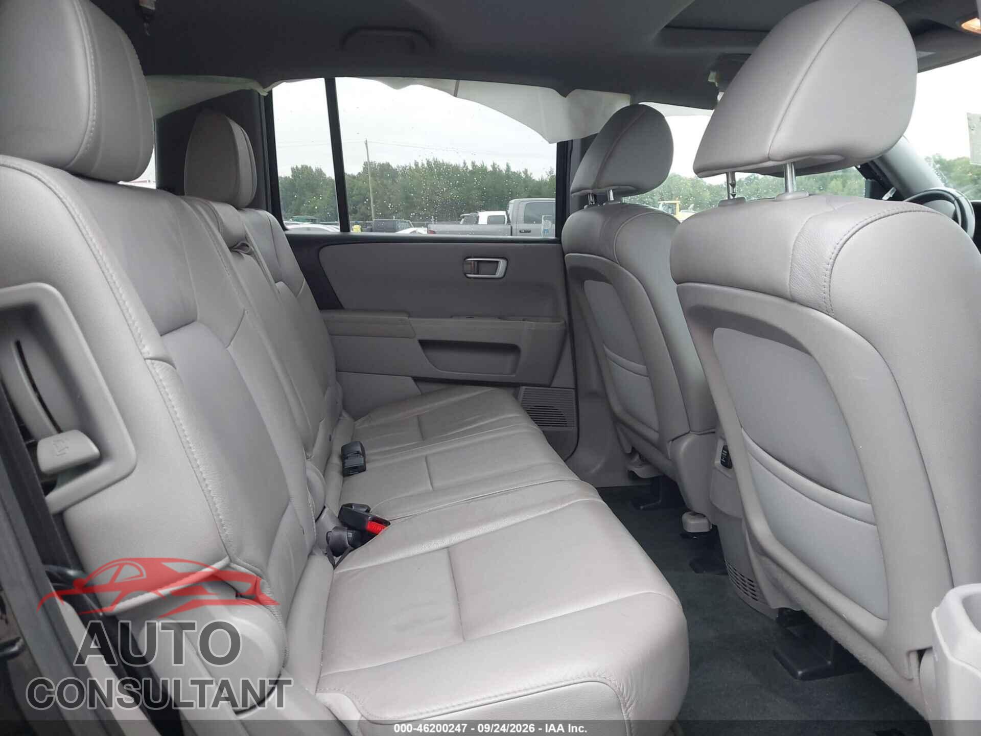 HONDA PILOT 2014 - 5FNYF4H59EB047934