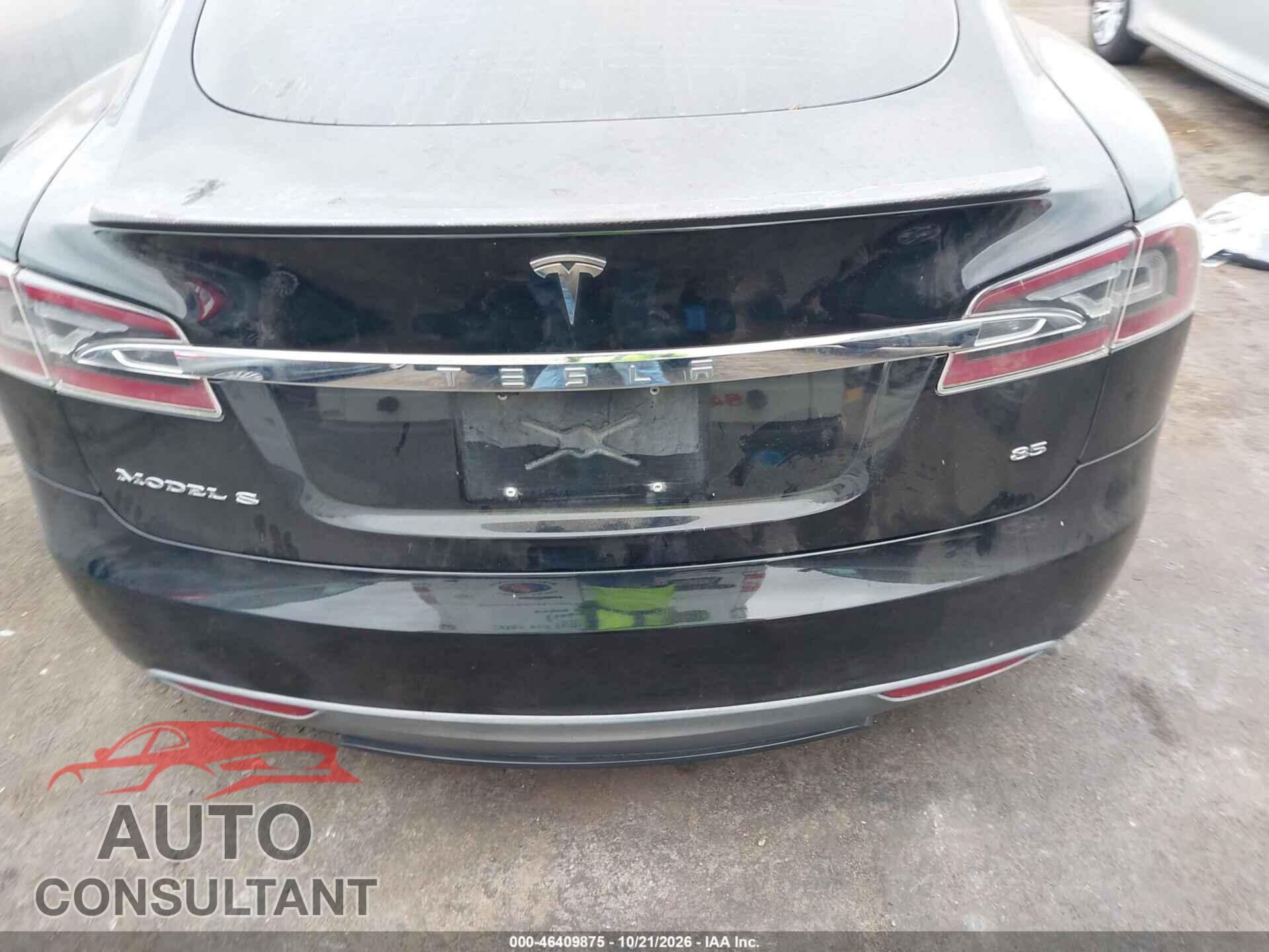 TESLA MODEL S 2013 - 5YJSA1CN1DFP09921