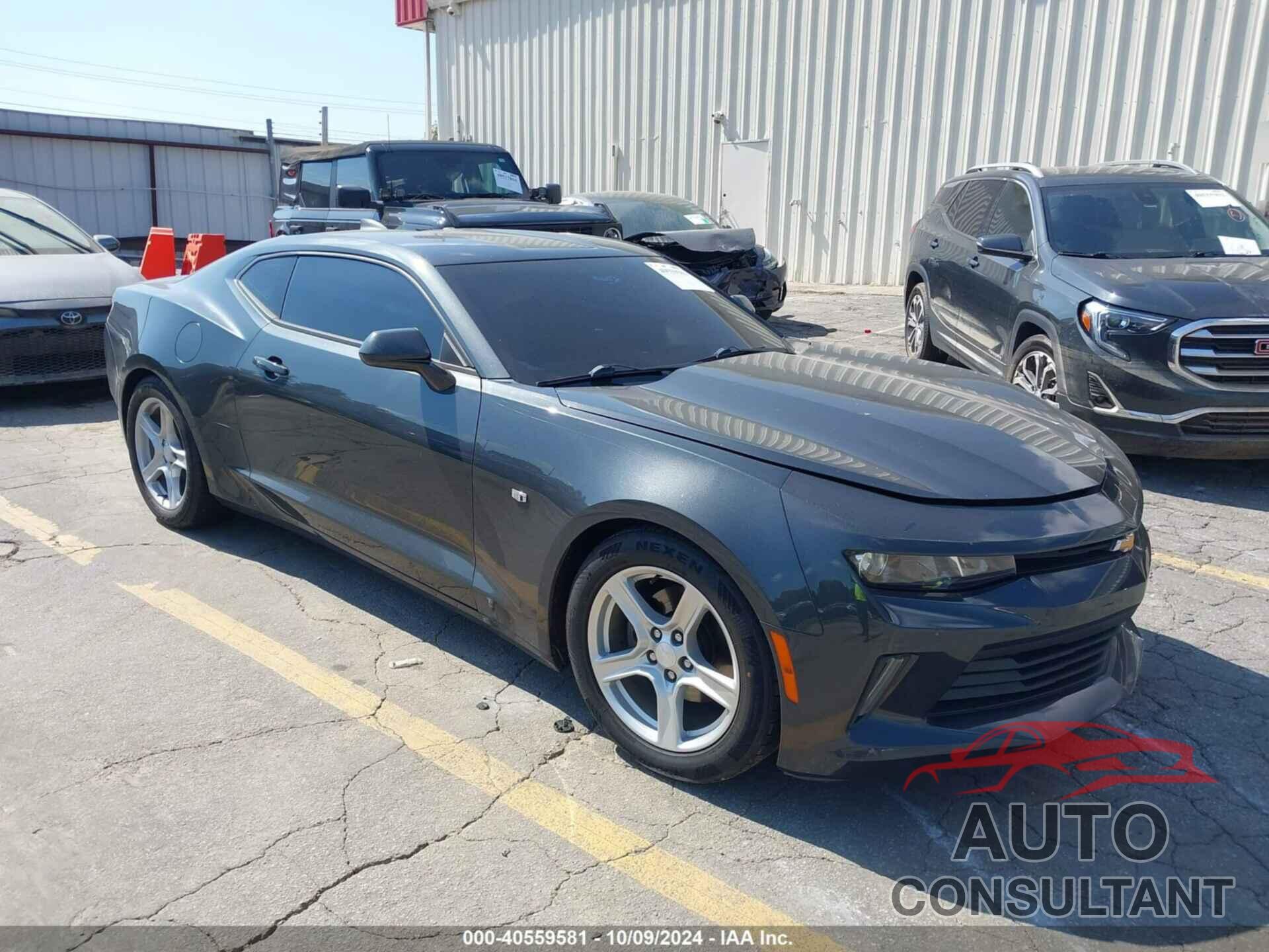 CHEVROLET CAMARO 2018 - 1G1FB1RX9J0144568