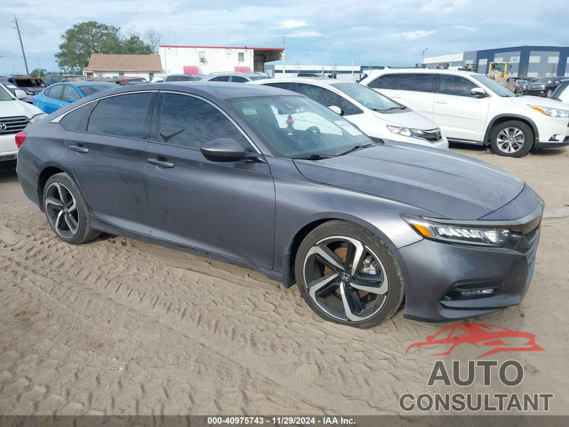 HONDA ACCORD 2018 - 1HGCV1F31JA250740