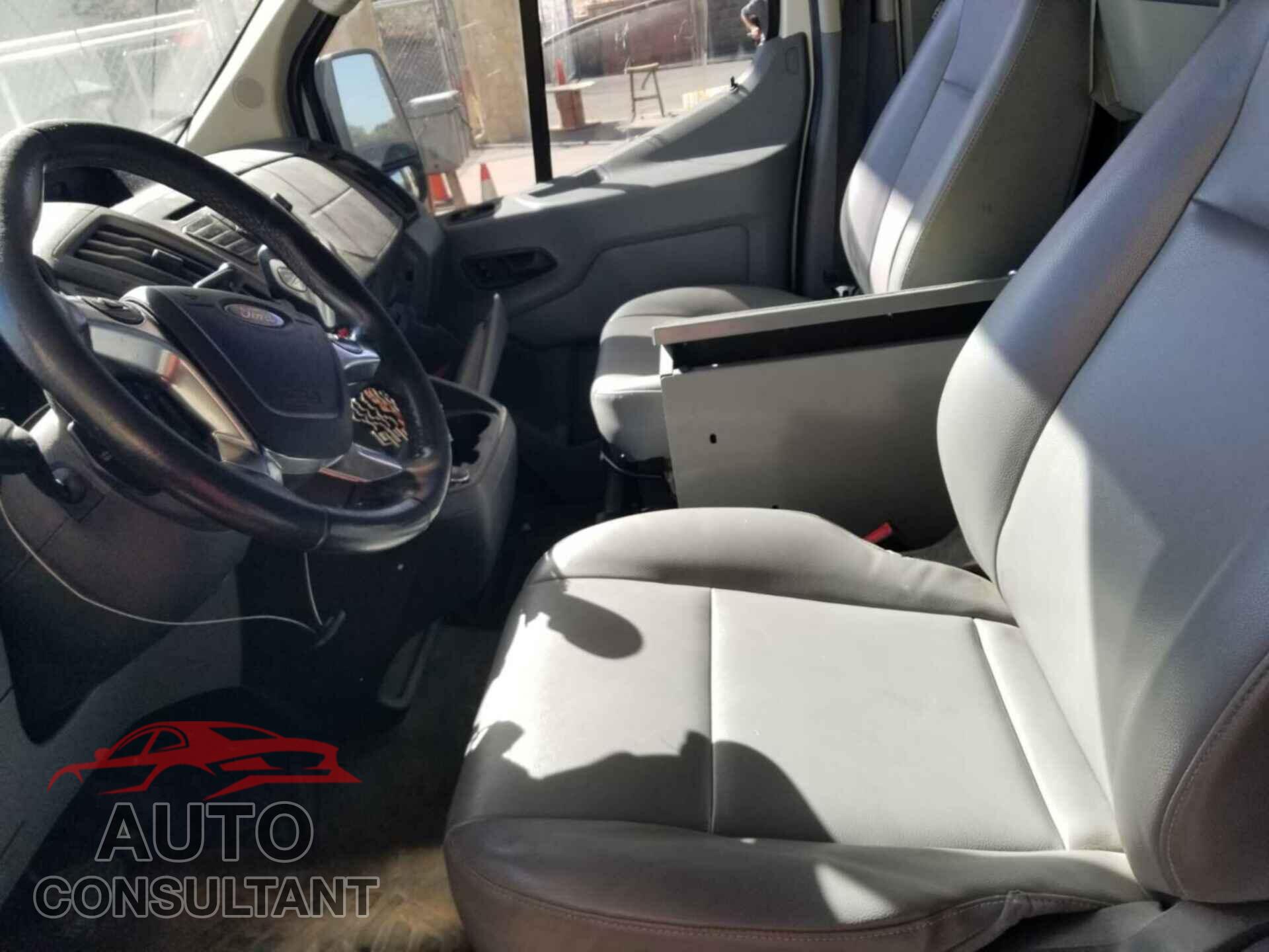 FORD TRANSIT 2017 - 1FTYR1CM1HKA44506