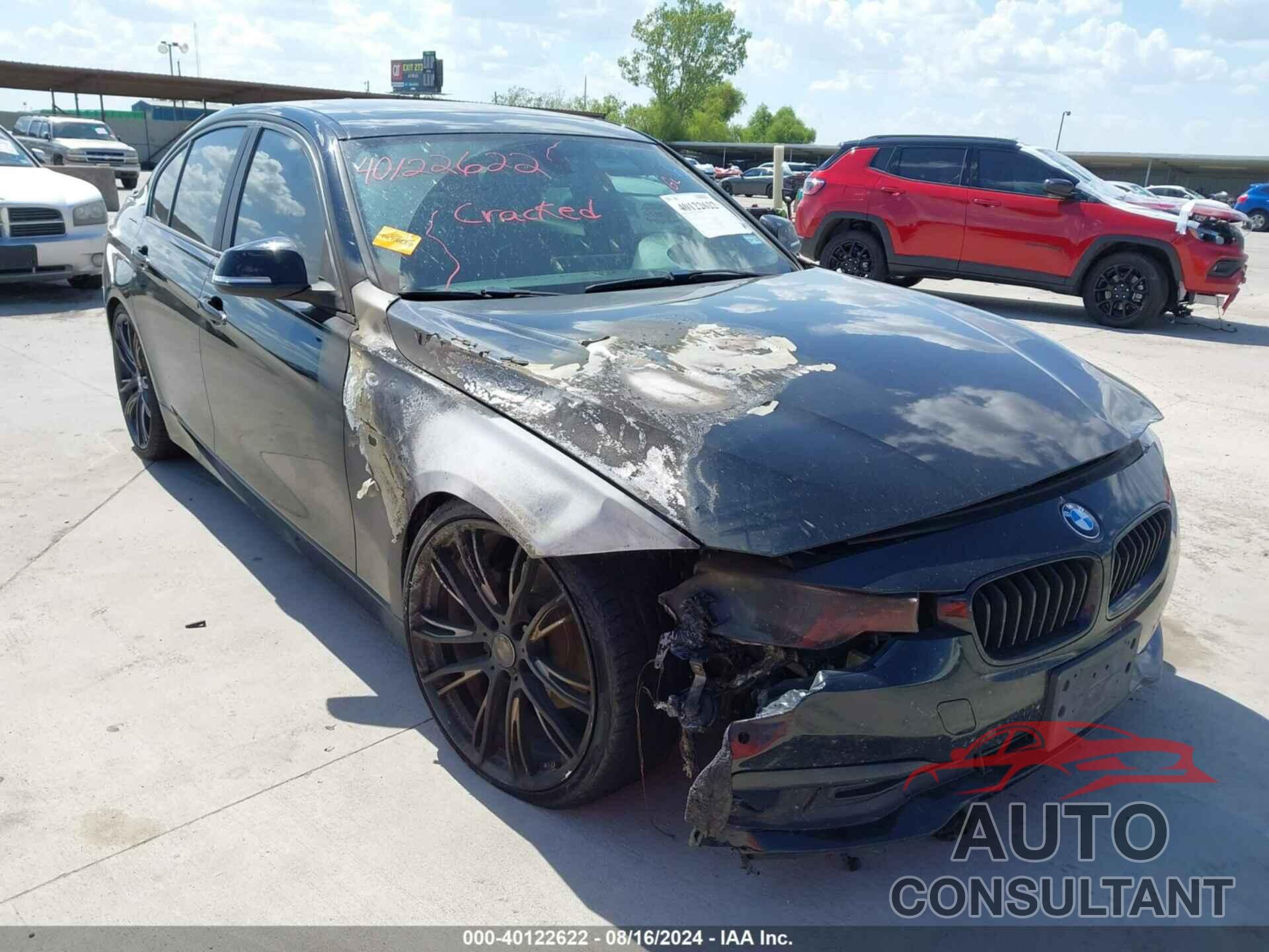 BMW 320I 2016 - WBA8E1G54GNU11648