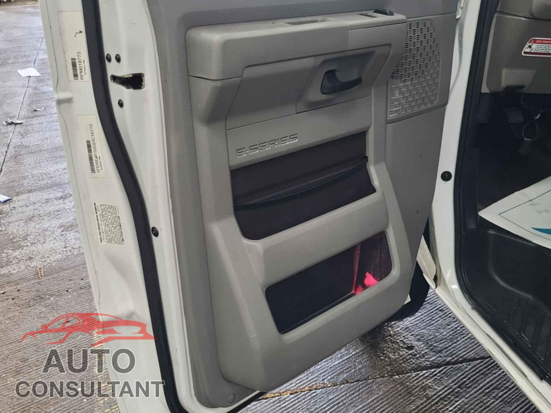 FORD ECONOLINE 2016 - 1FDXE4FS2GDC16172
