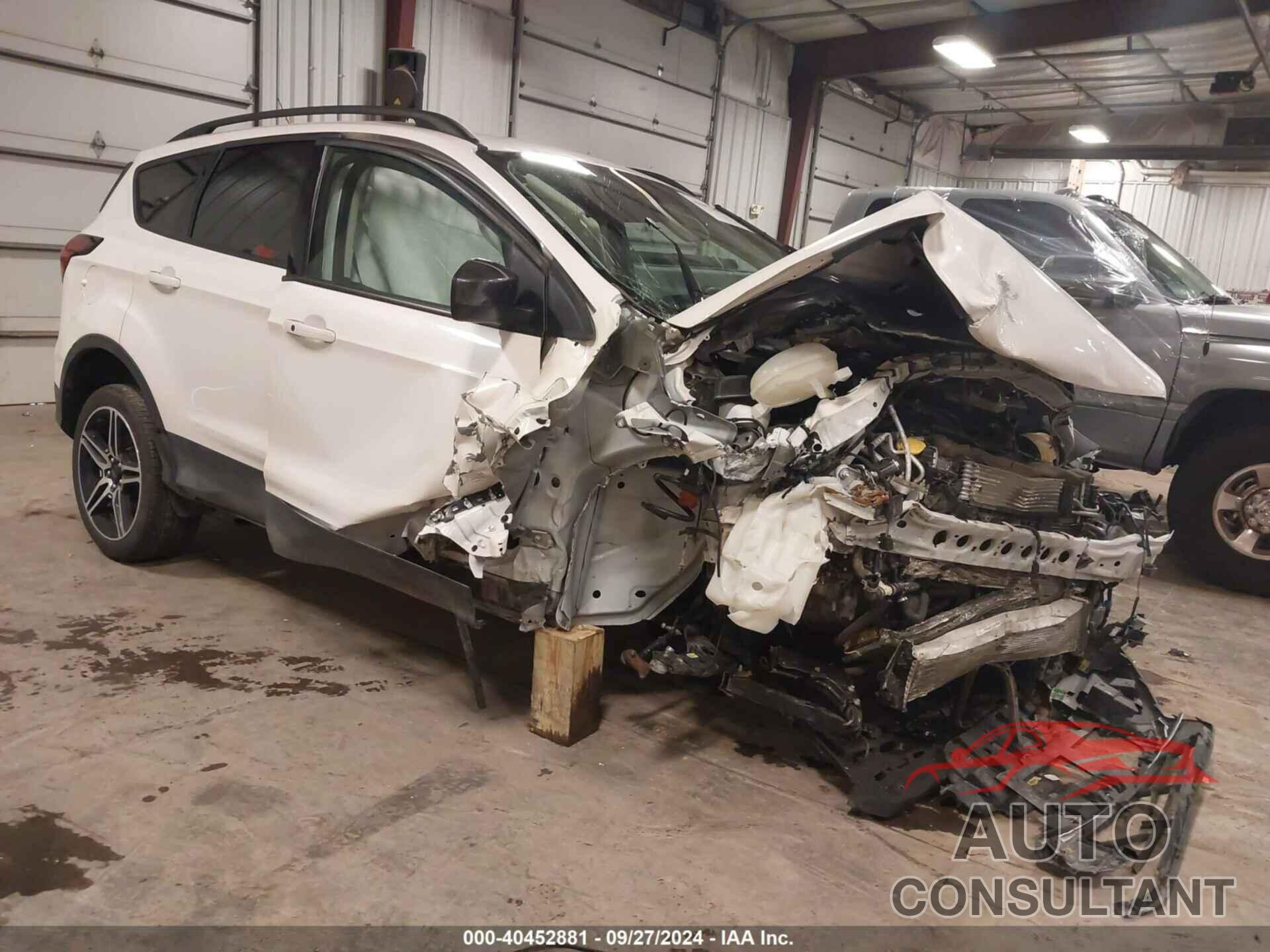 FORD ESCAPE 2019 - 1FMCU9HD0KUB78561