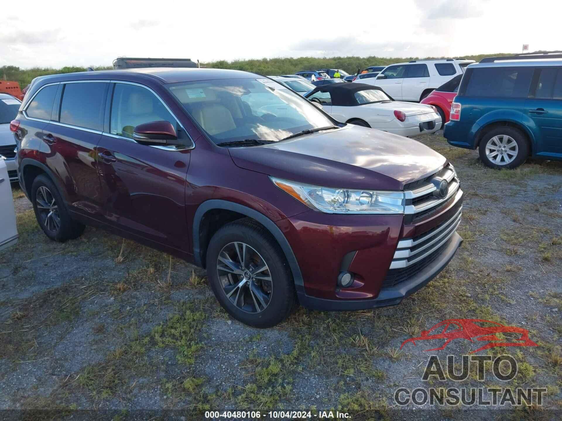 TOYOTA HIGHLANDER 2018 - 5TDZZRFH0JS282931