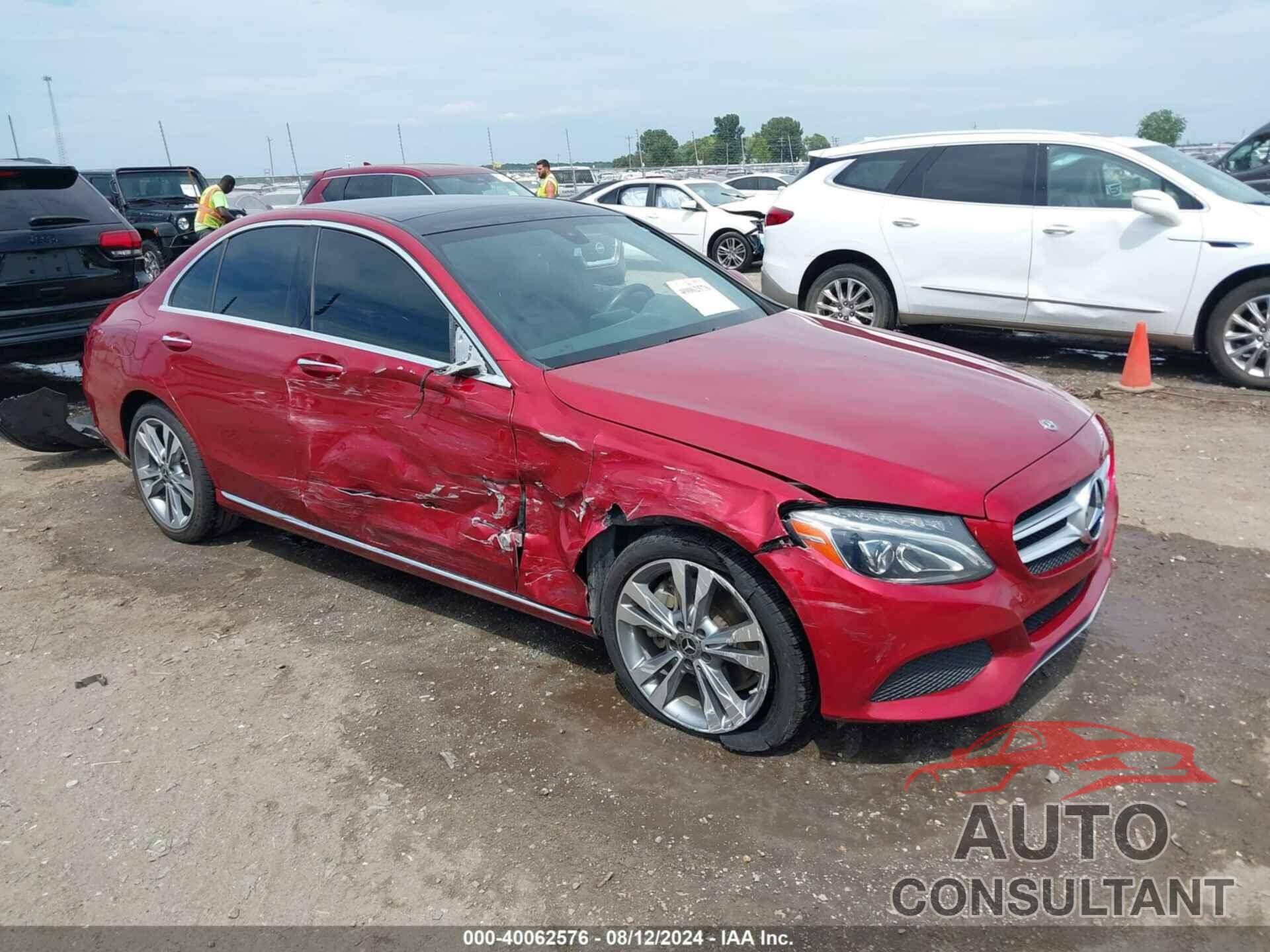 MERCEDES-BENZ C 300 2018 - 55SWF4KB8JU263322