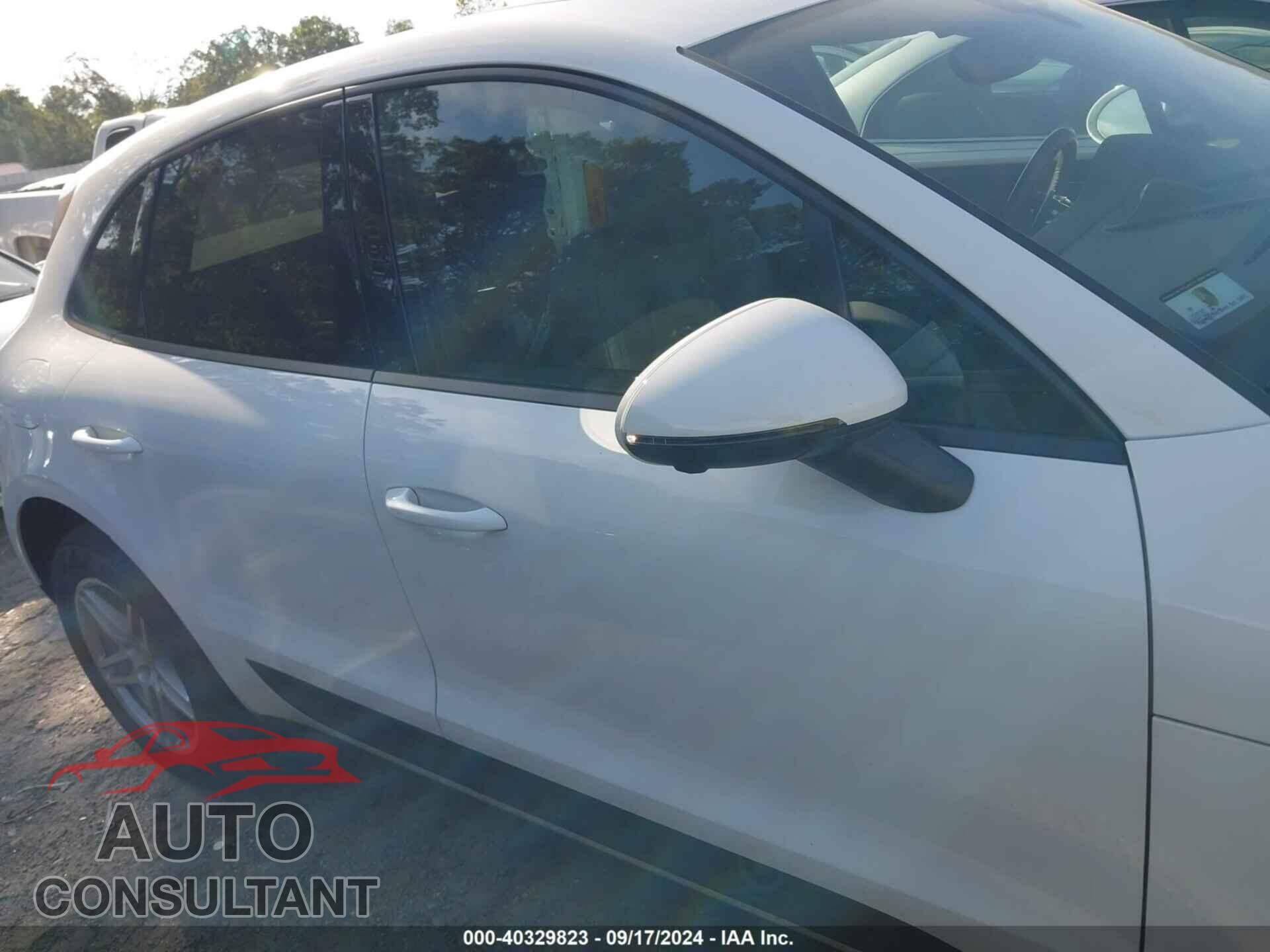 PORSCHE MACAN 2018 - WP1AA2A56JLB06670