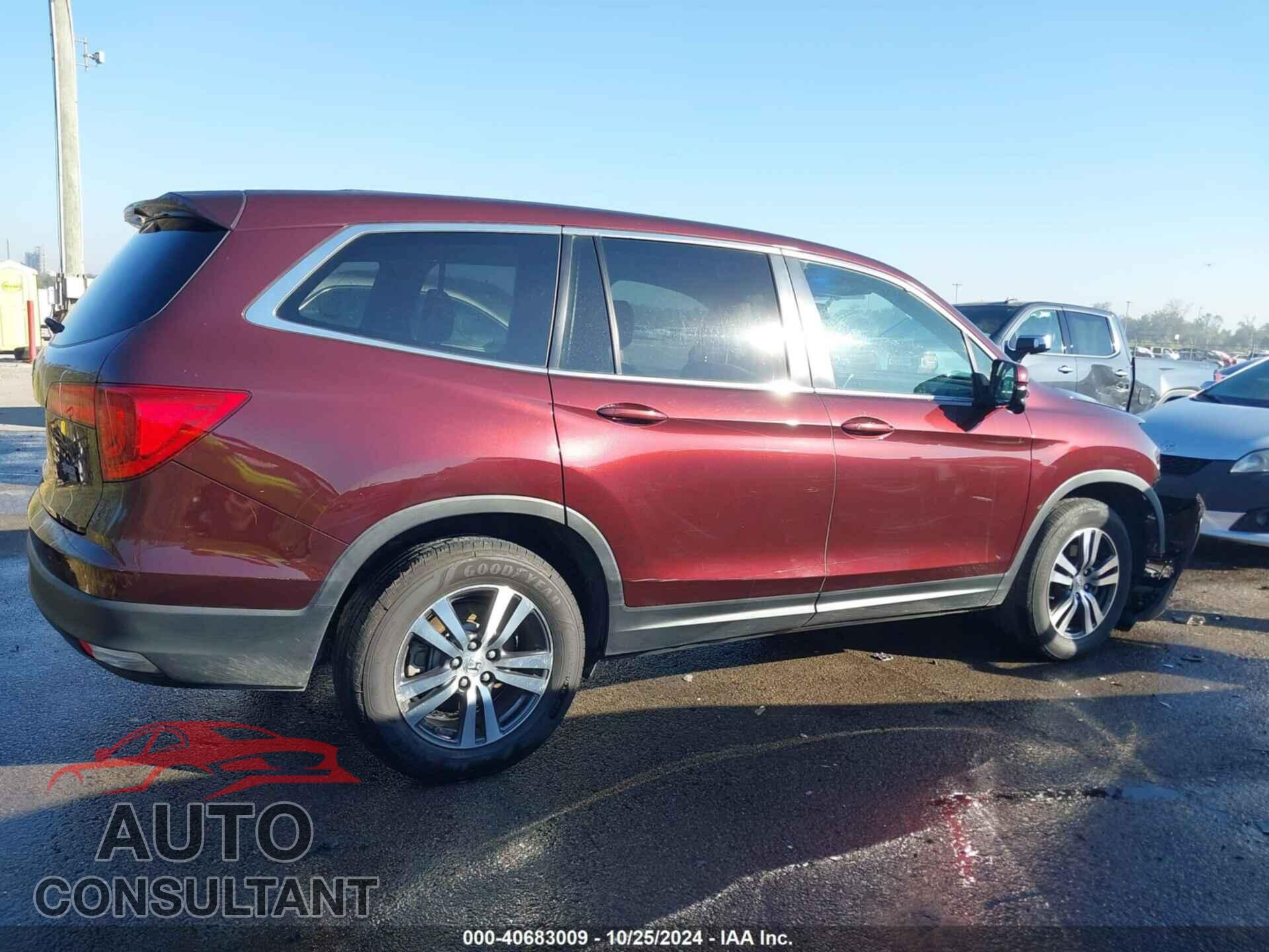 HONDA PILOT 2017 - 5FNYF5H79HB038372
