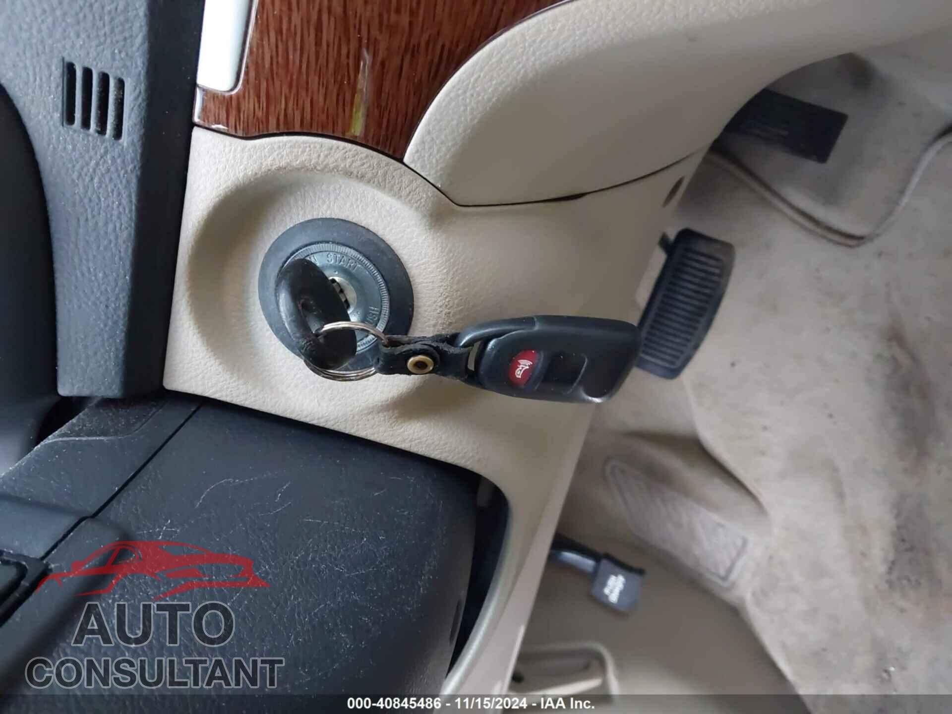 HYUNDAI SANTA FE 2009 - 5NMSH13EX9H293000