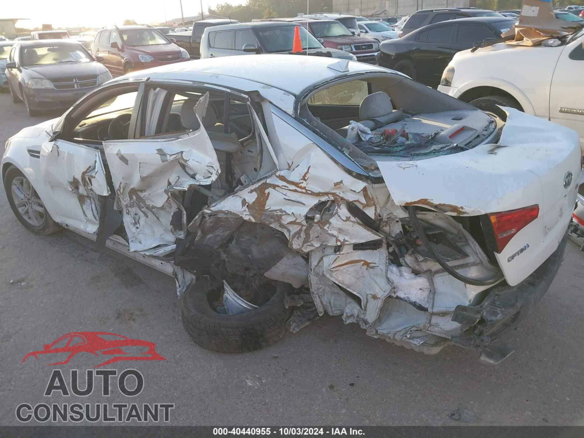 KIA OPTIMA 2011 - KNAGM4A73B5123915