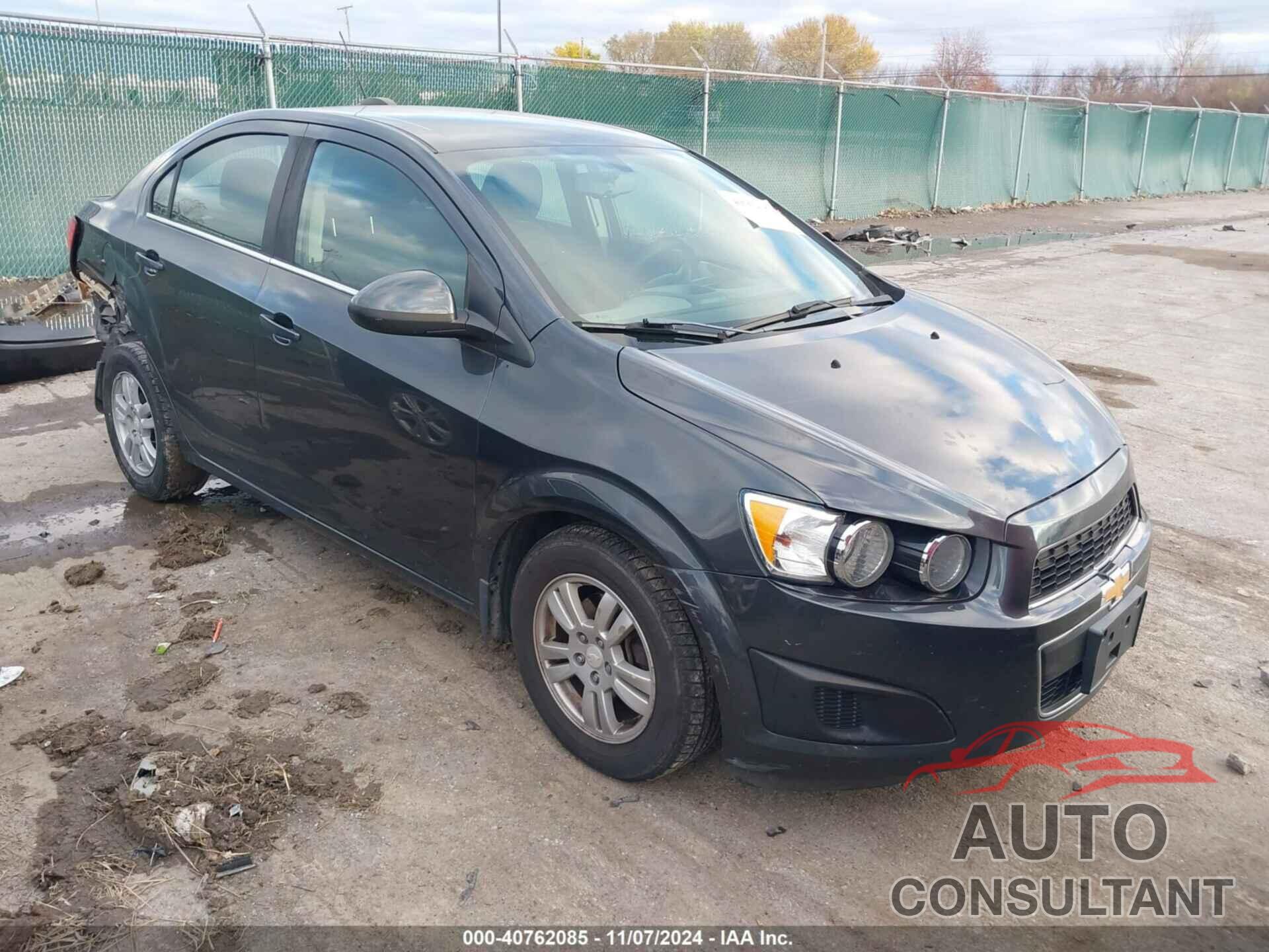 CHEVROLET SONIC 2016 - 1G1JC5SG4G4112699