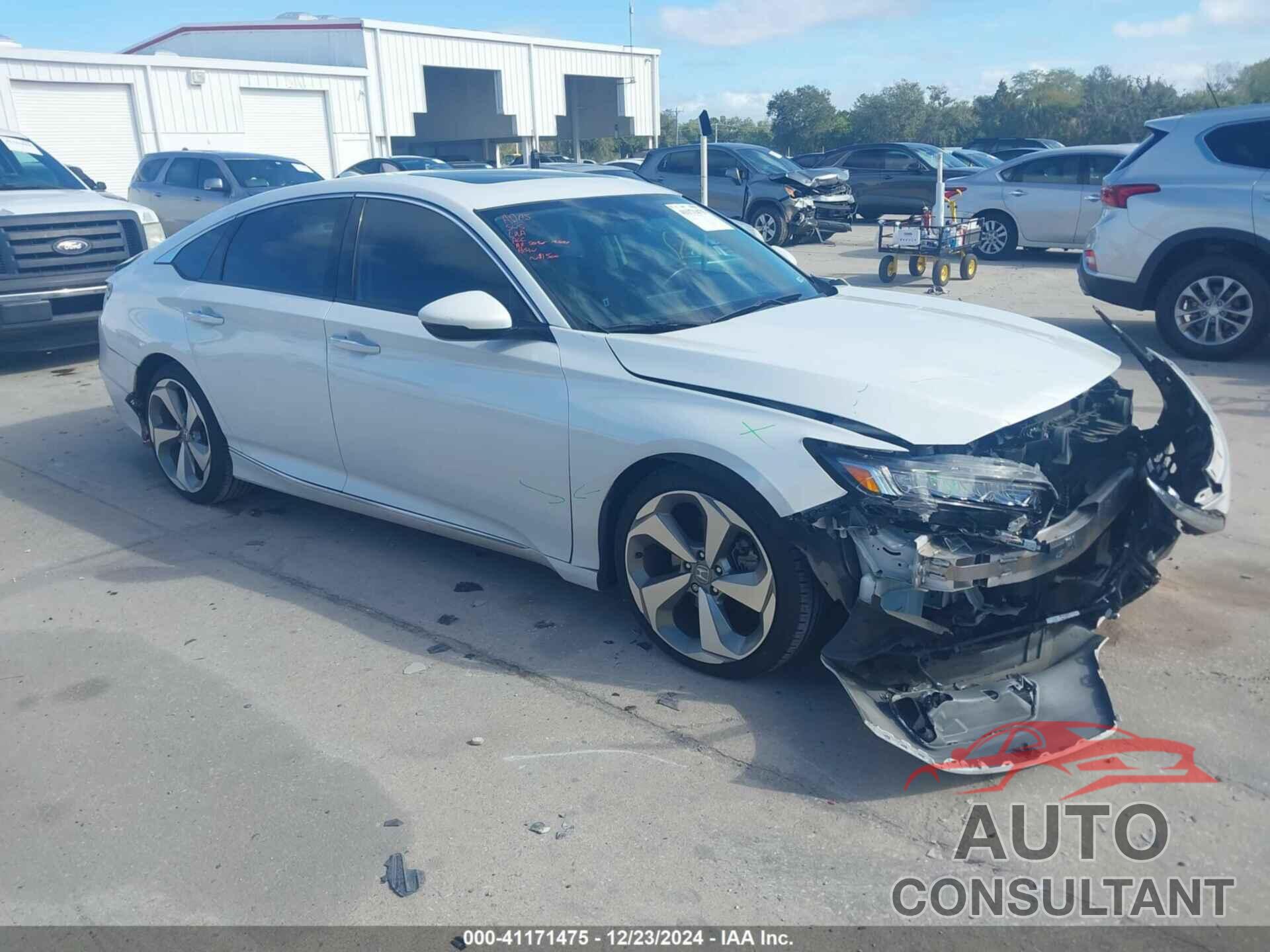 HONDA ACCORD 2018 - 1HGCV2F90JA041046