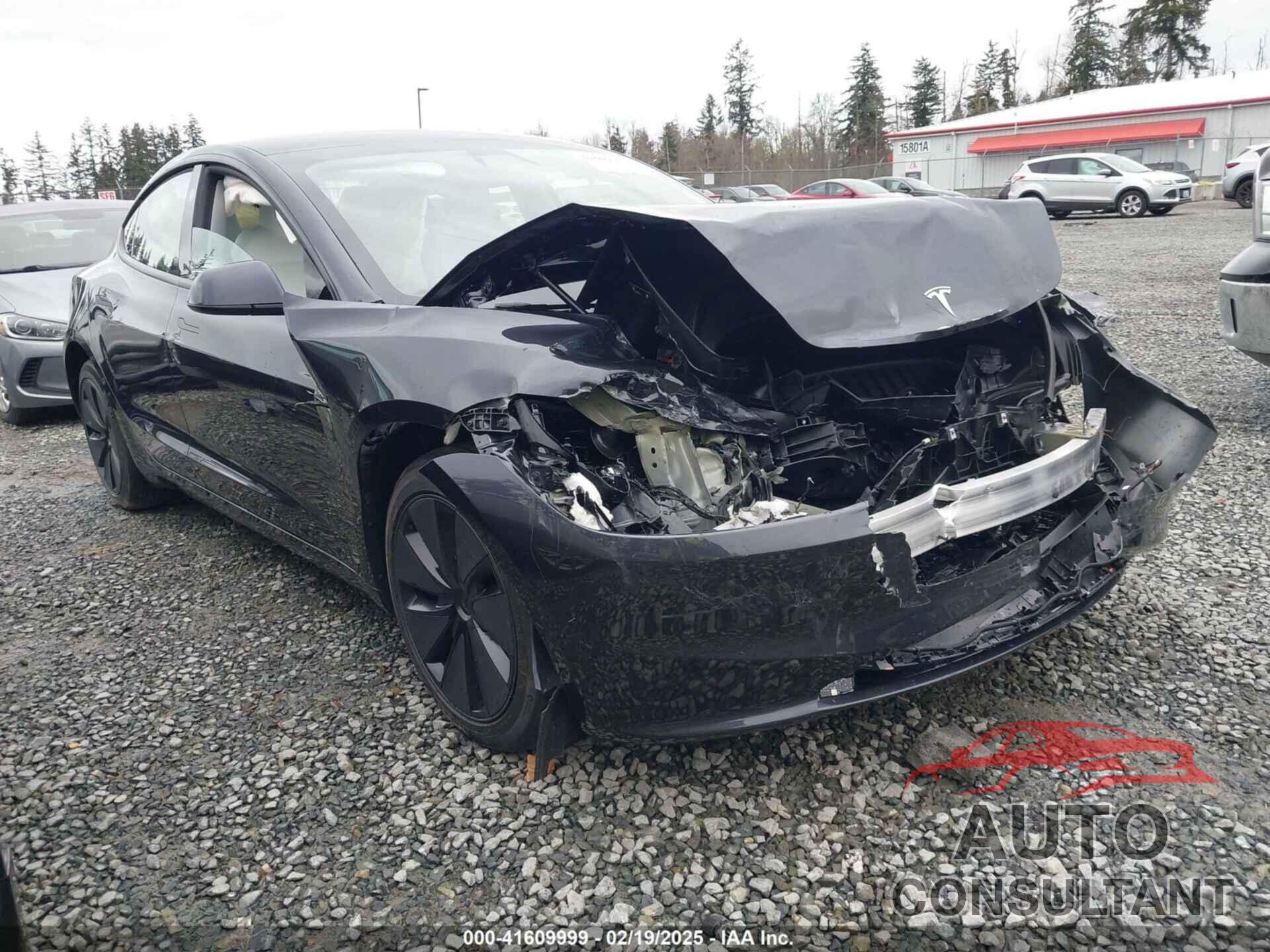 TESLA MODEL 3 2025 - 5YJ3E1EB2SF921588