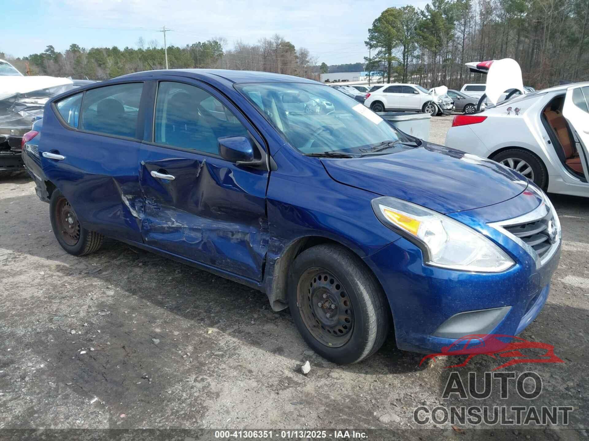 NISSAN VERSA 2018 - 3N1CN7AP8JL875790